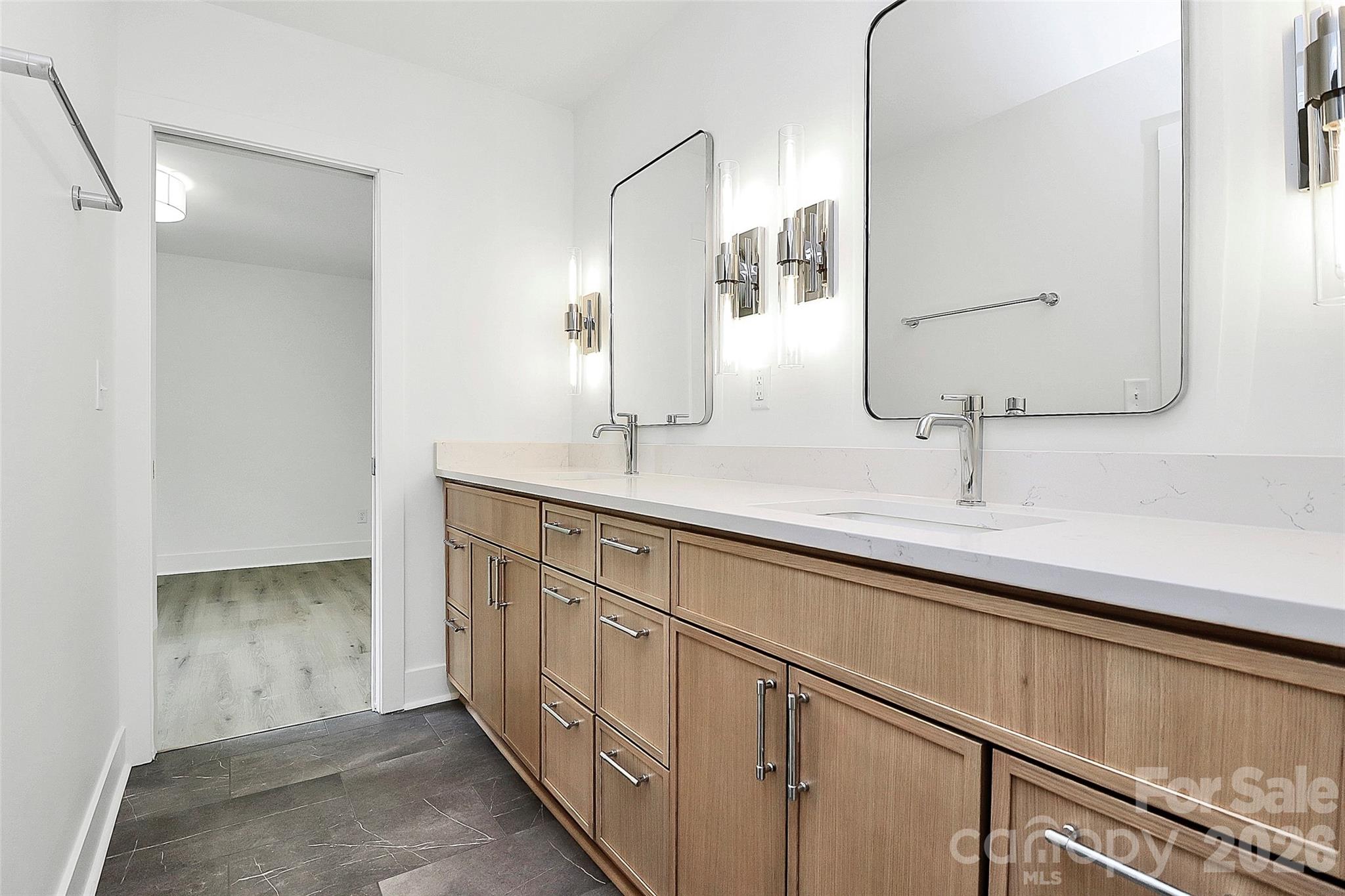 127 Hazelton Loop