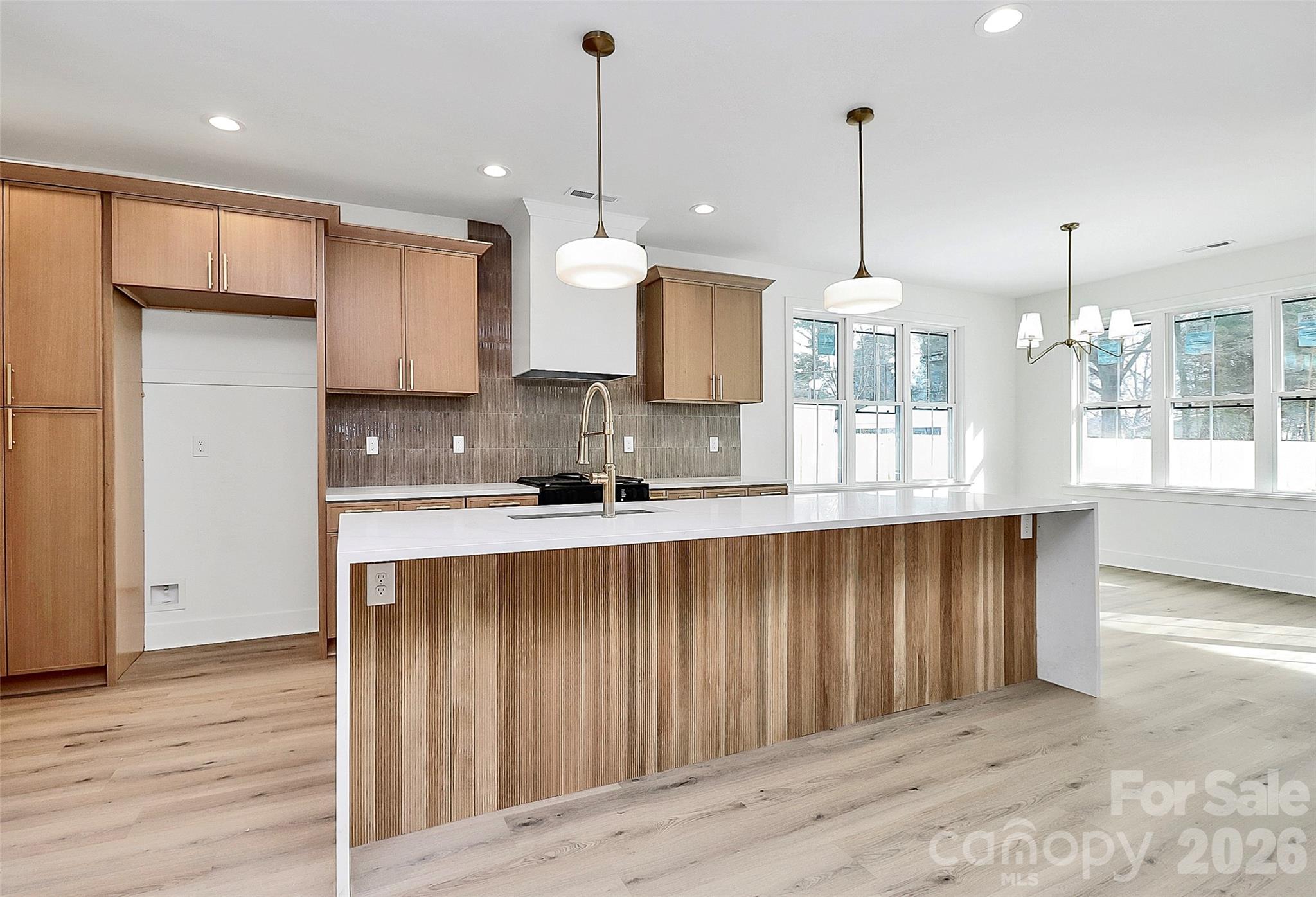 127 Hazelton Loop