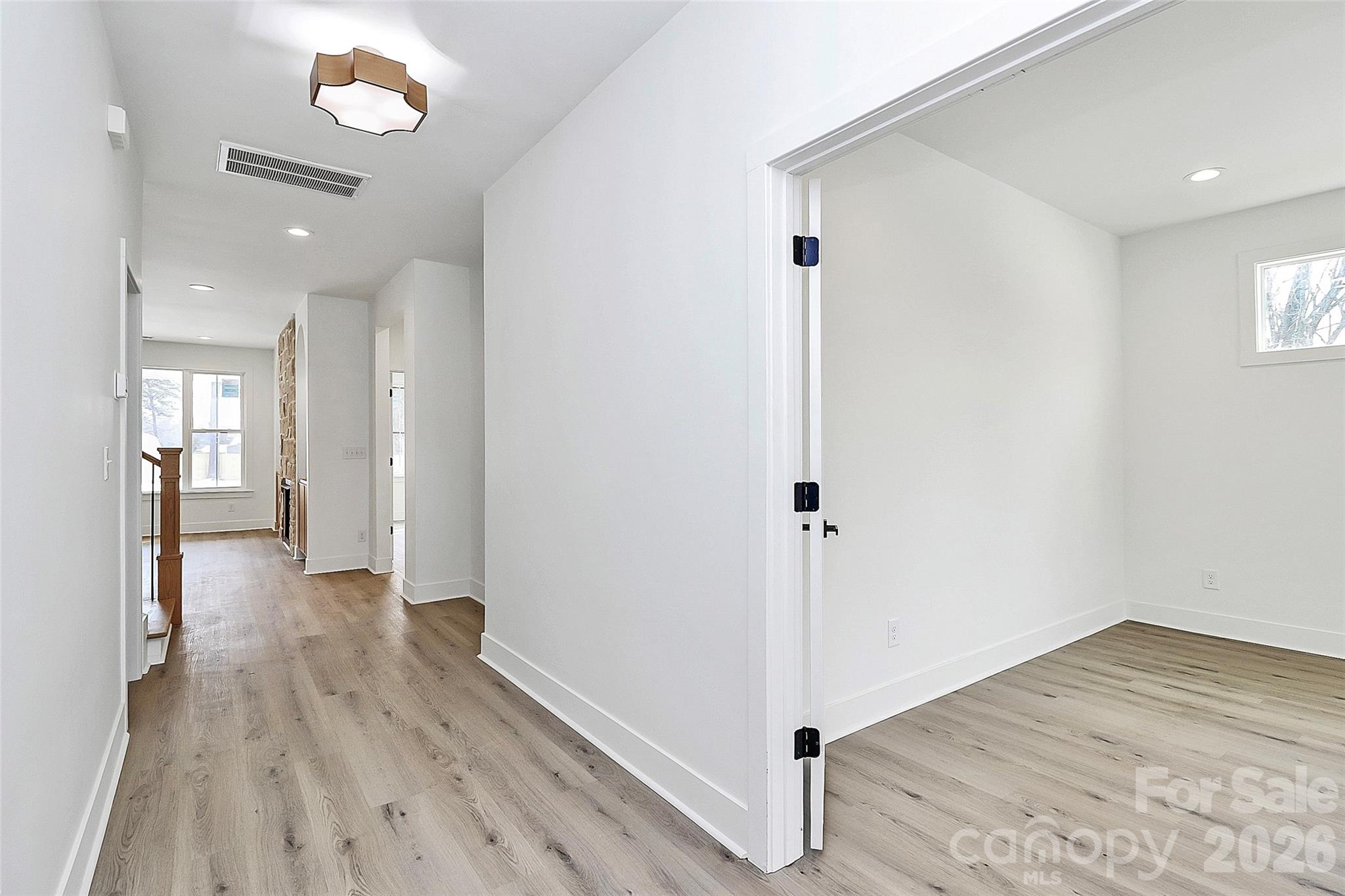 127 Hazelton Loop