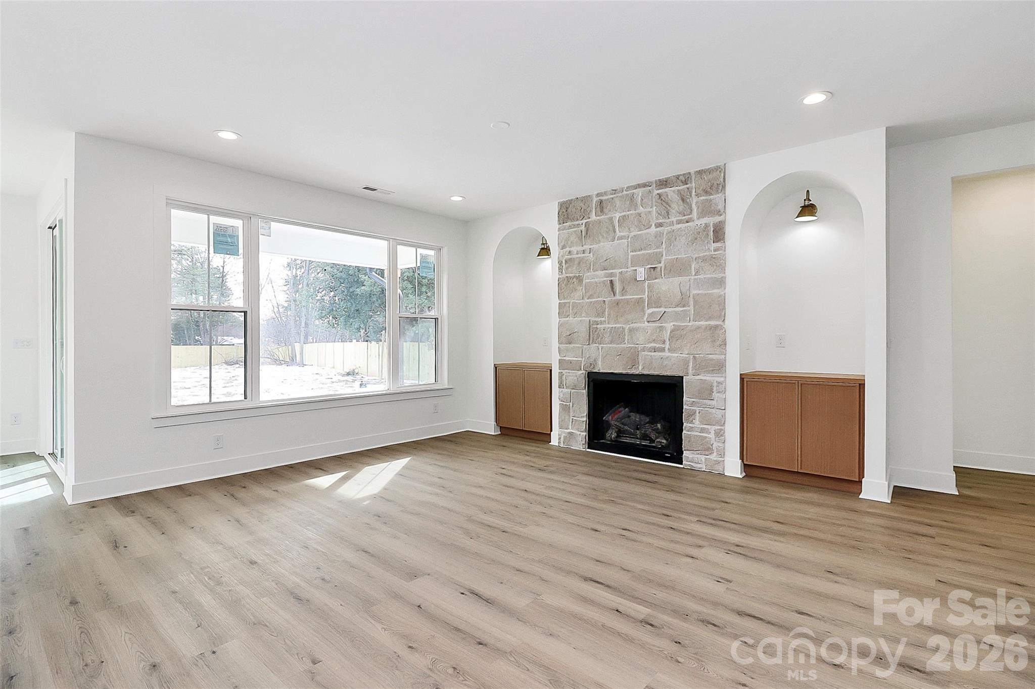 127 Hazelton Loop