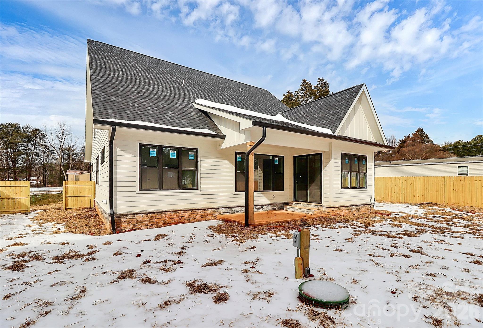 127 Hazelton Loop