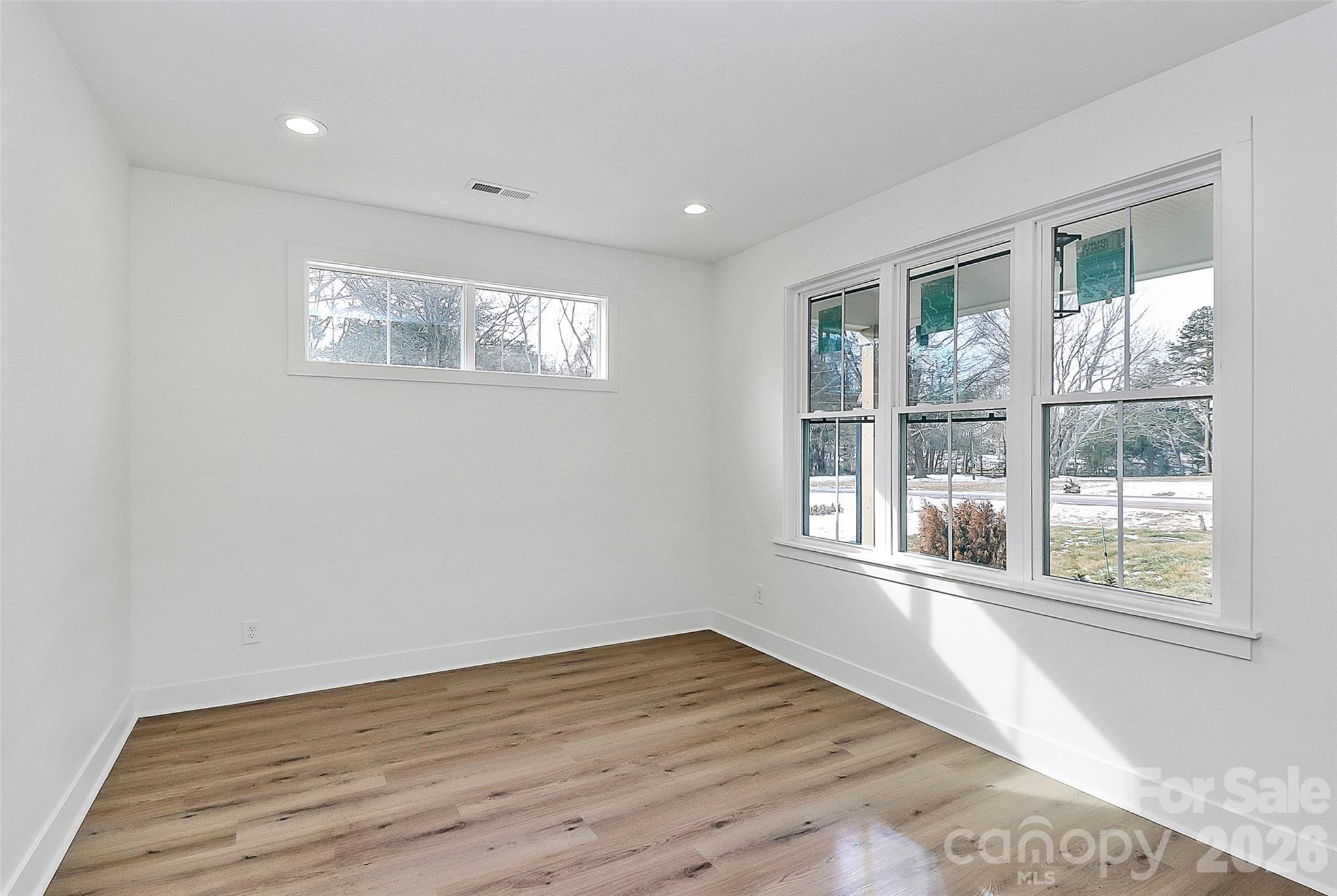 127 Hazelton Loop