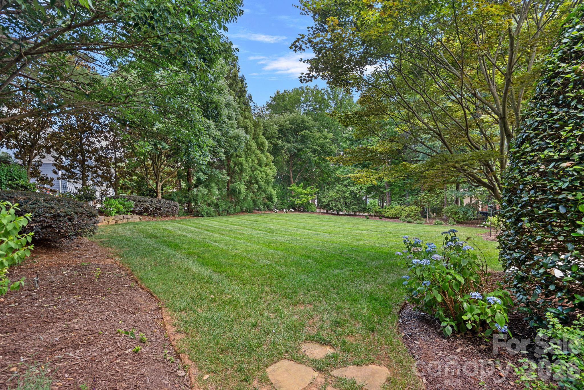 114 Thurstons Way