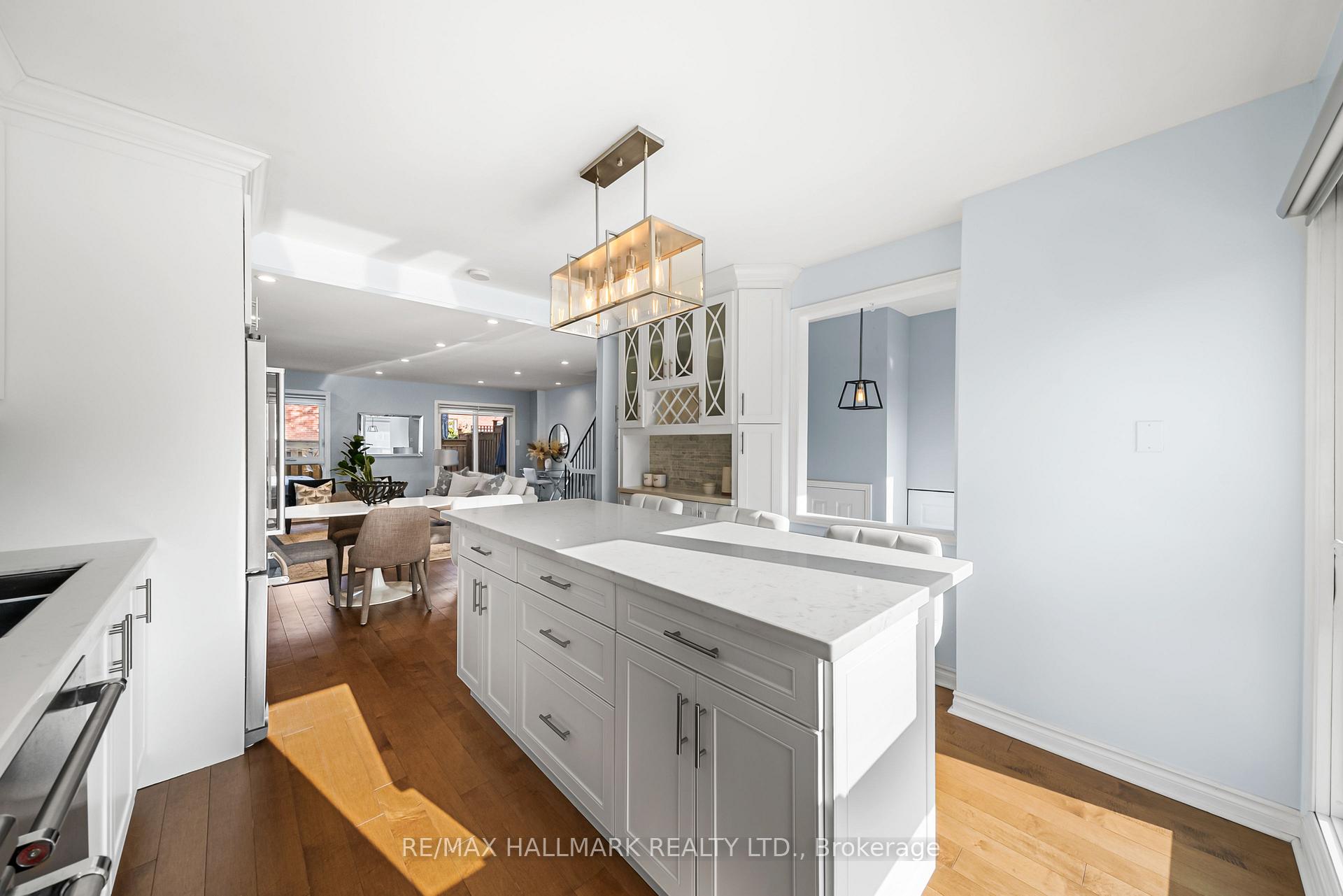 64 Sylvan Valley Way, Toronto C04, ON M5M 4M3, Toronto C04 ON, M5M 4M3