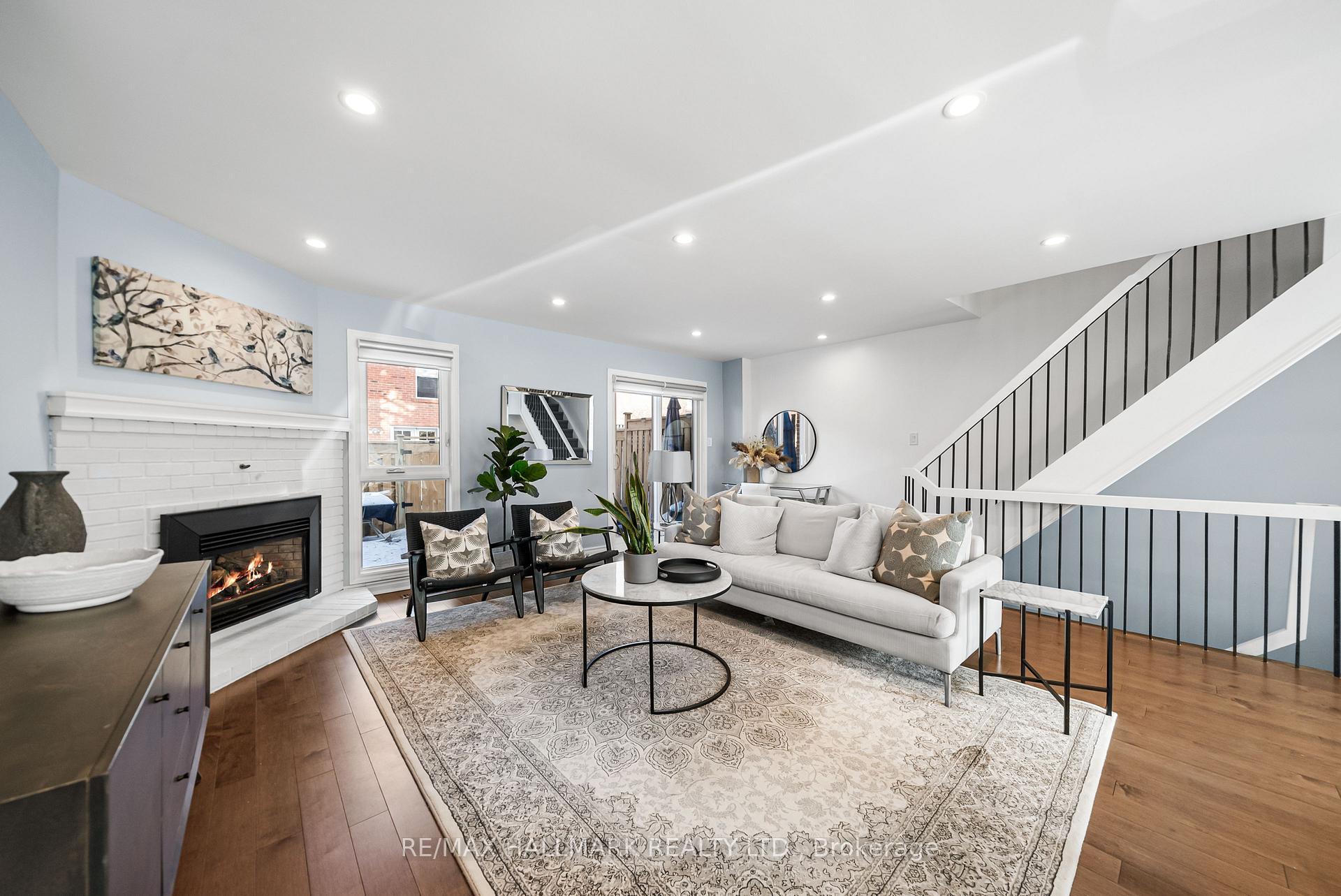 64 Sylvan Valley Way, Toronto C04, ON M5M 4M3, Toronto C04 ON, M5M 4M3