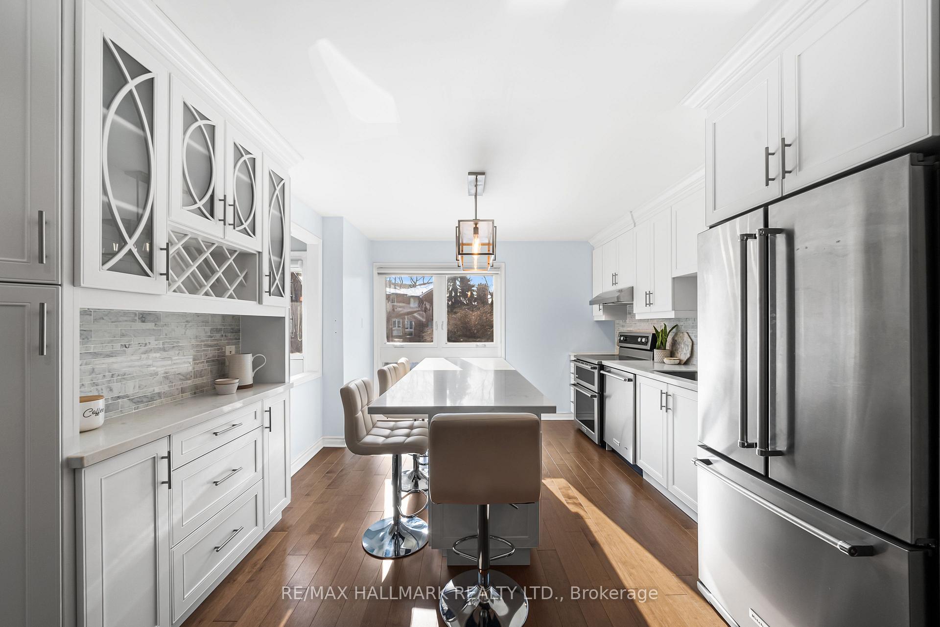 64 Sylvan Valley Way, Toronto C04, ON M5M 4M3, Toronto C04 ON, M5M 4M3