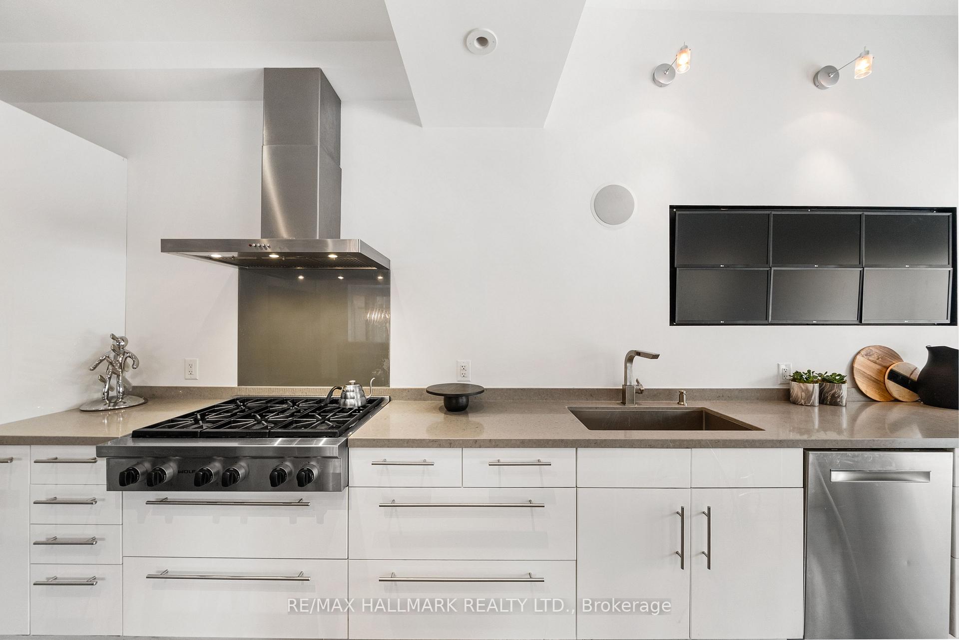 26 Lytton Boulevard, Toronto C04, ON M4R 1L1, Toronto C04 ON, M4R 1L1