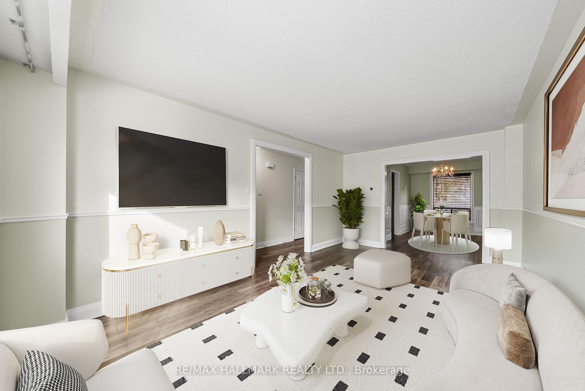 11 Tangle Briar Way, Toronto C15, ON M2J 2M5