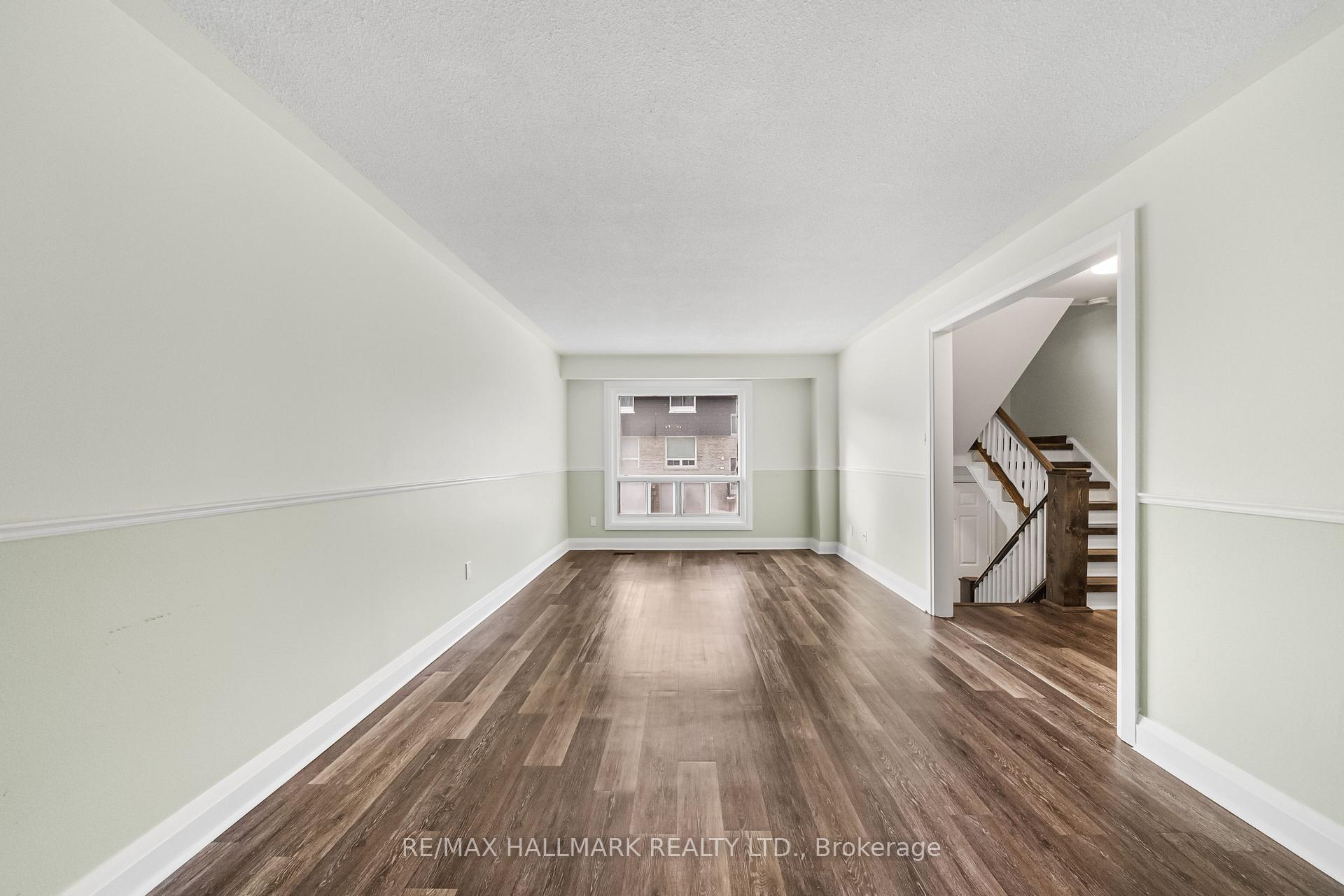 11 Tangle Briar Way, Toronto C15, ON M2J 2M5