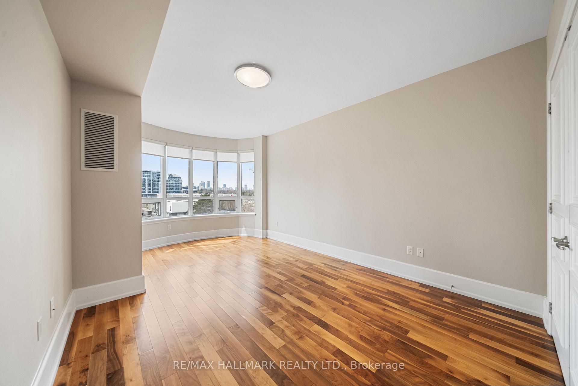 660 Sheppard Avenue E 601