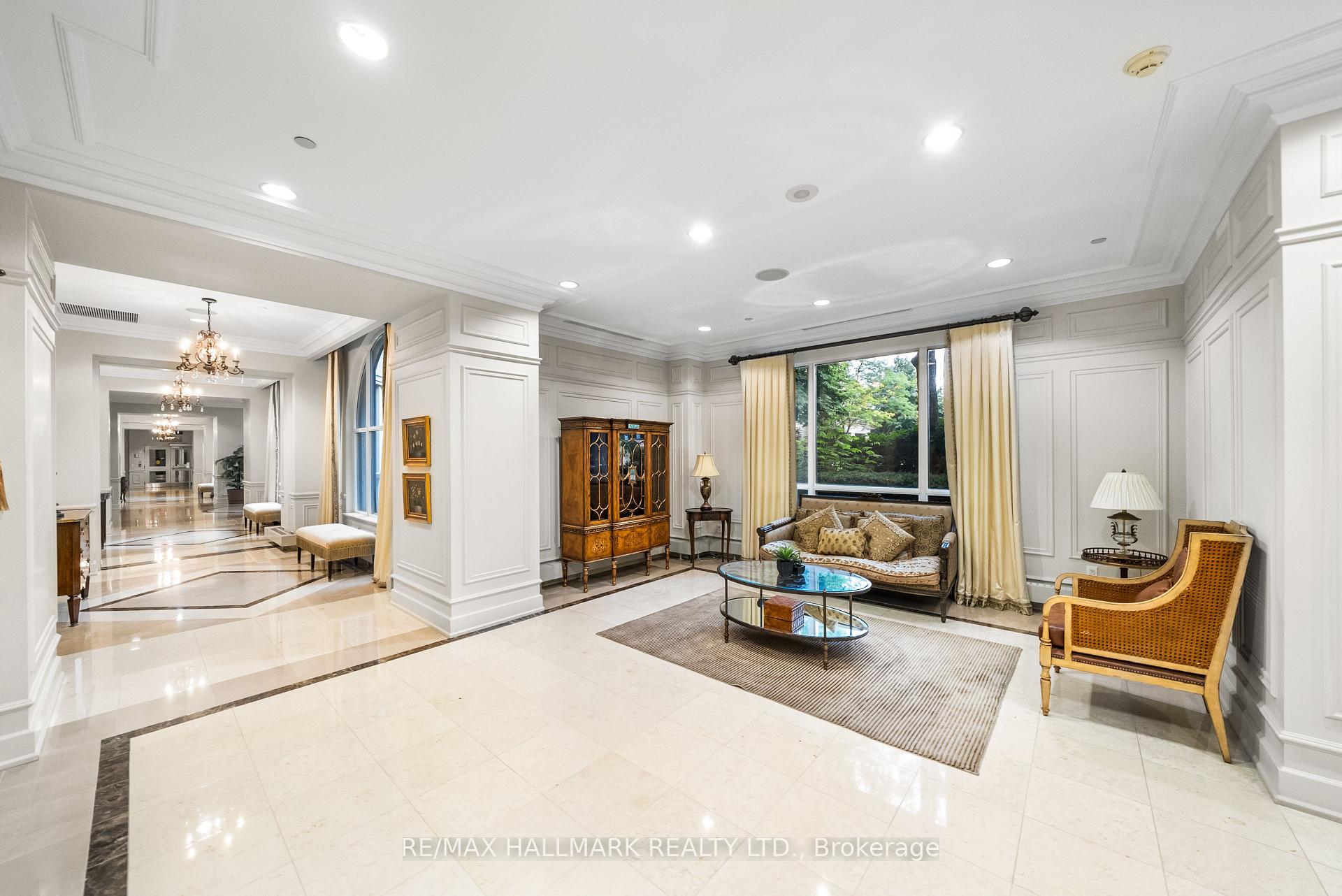 660 Sheppard Avenue E 601