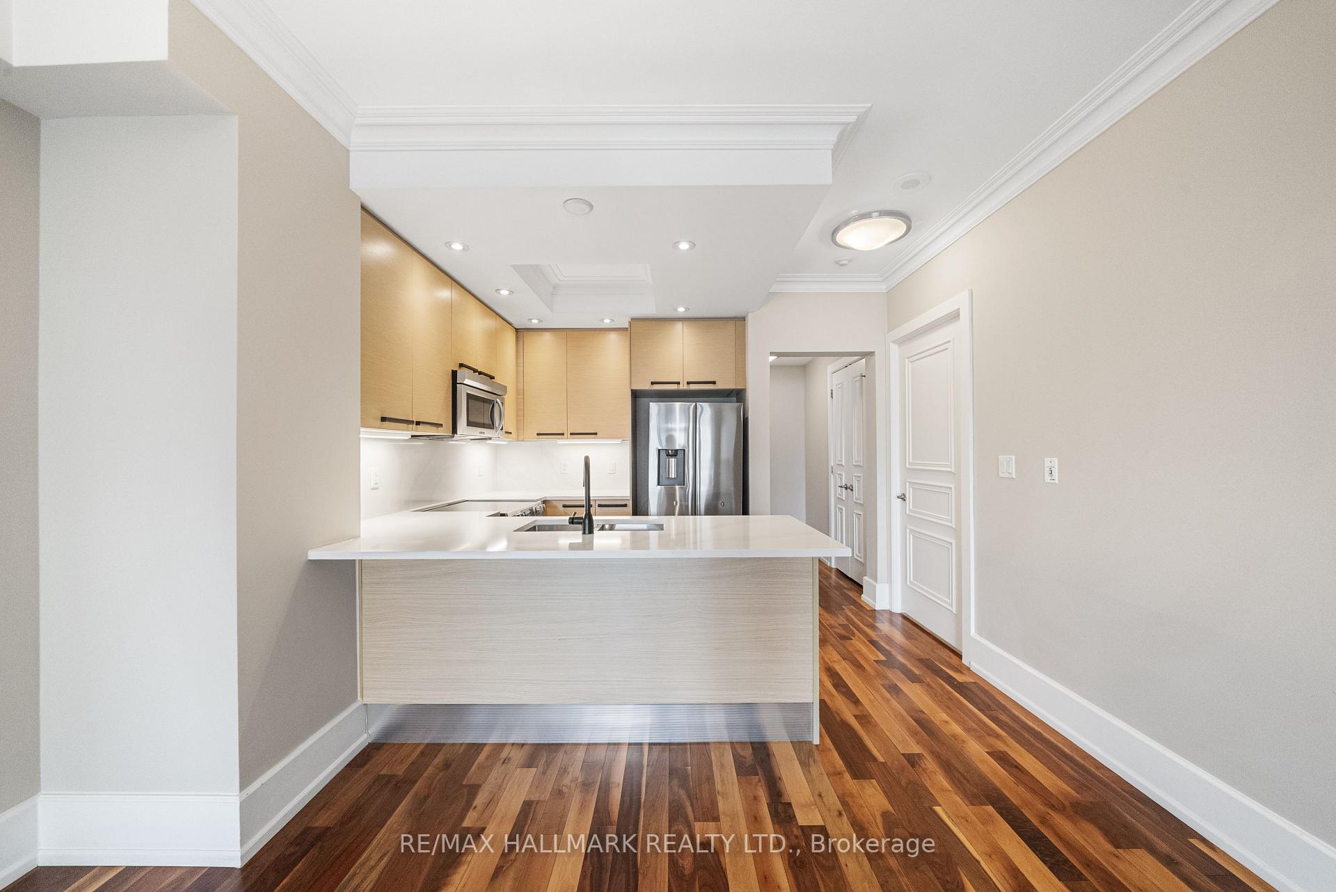 660 Sheppard Avenue E 601