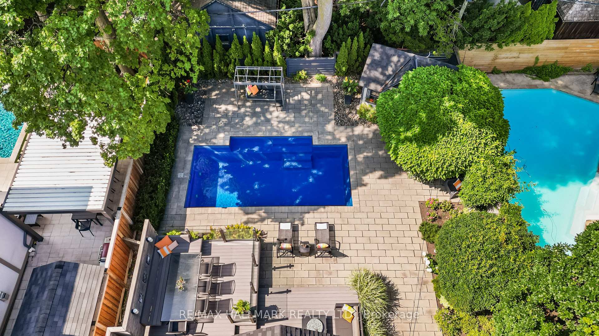 26 Lytton Boulevard