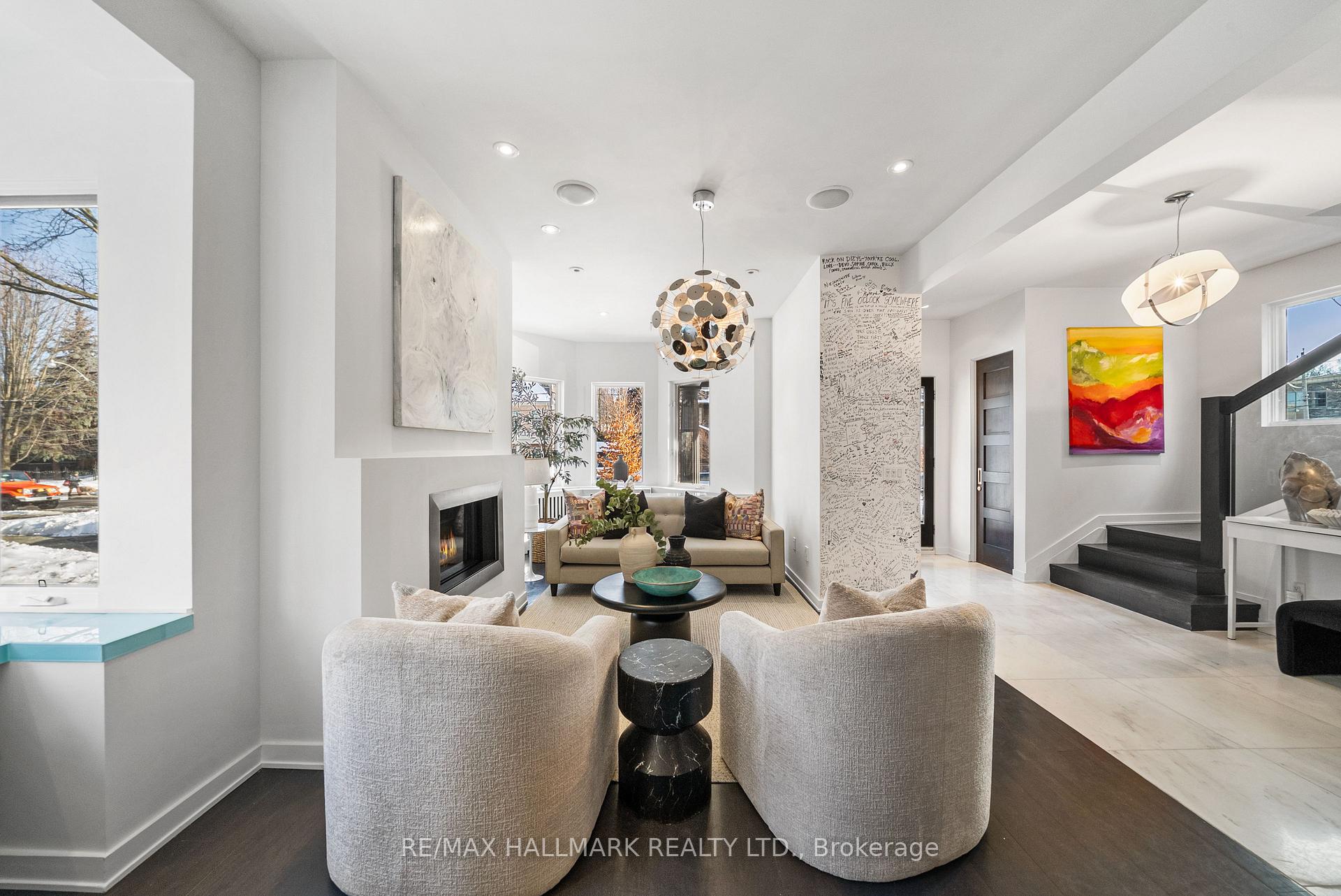 26 Lytton Boulevard