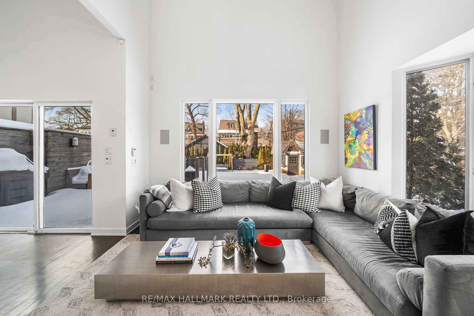 26 Lytton Boulevard