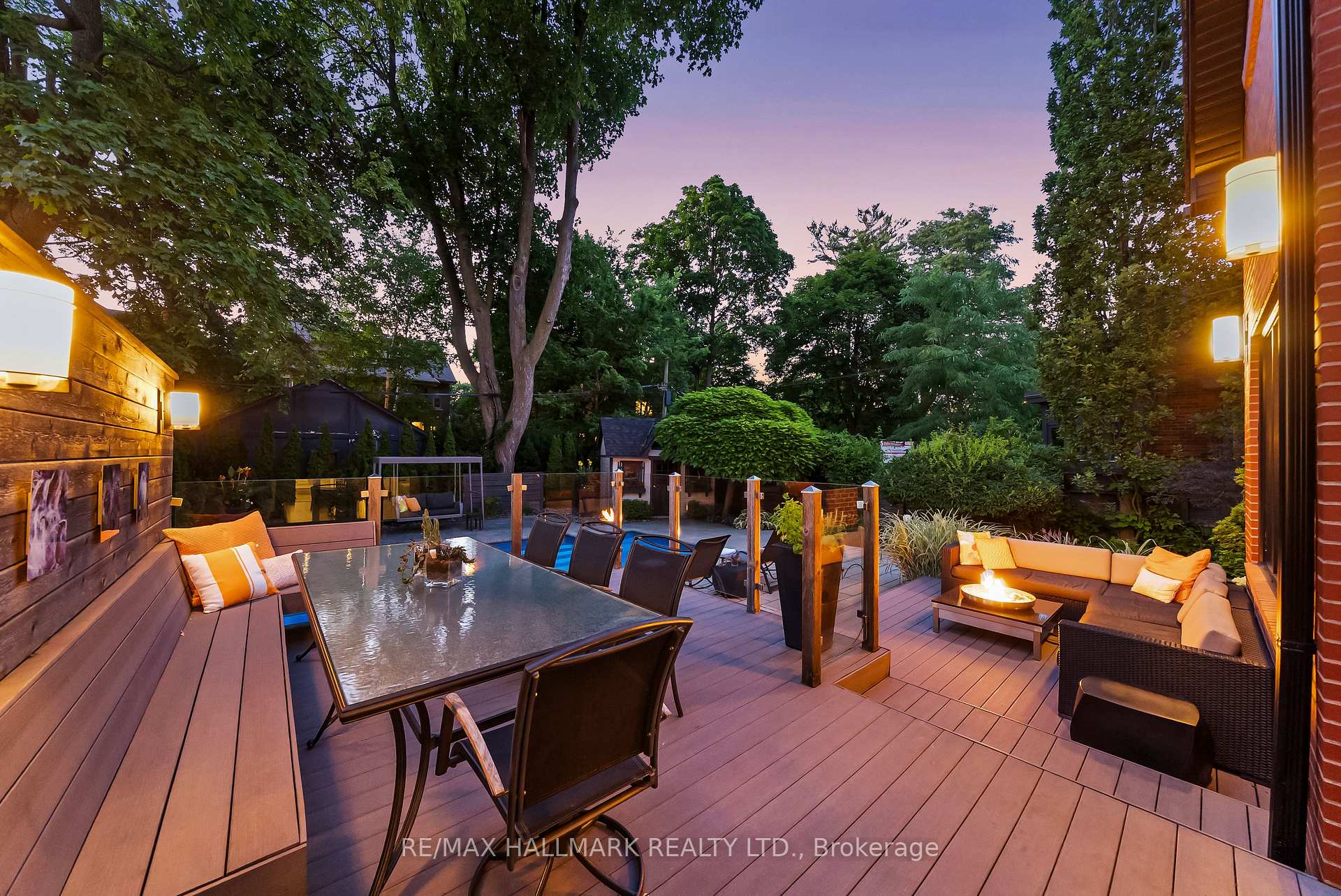 26 Lytton Boulevard