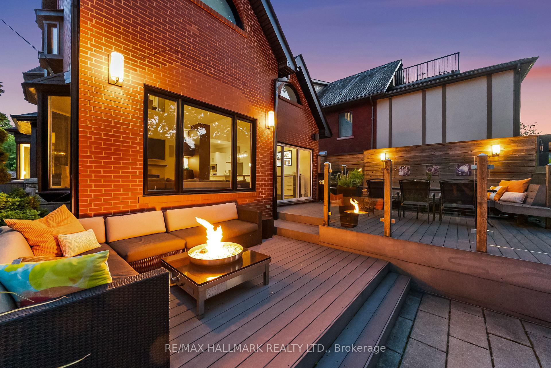 26 Lytton Boulevard