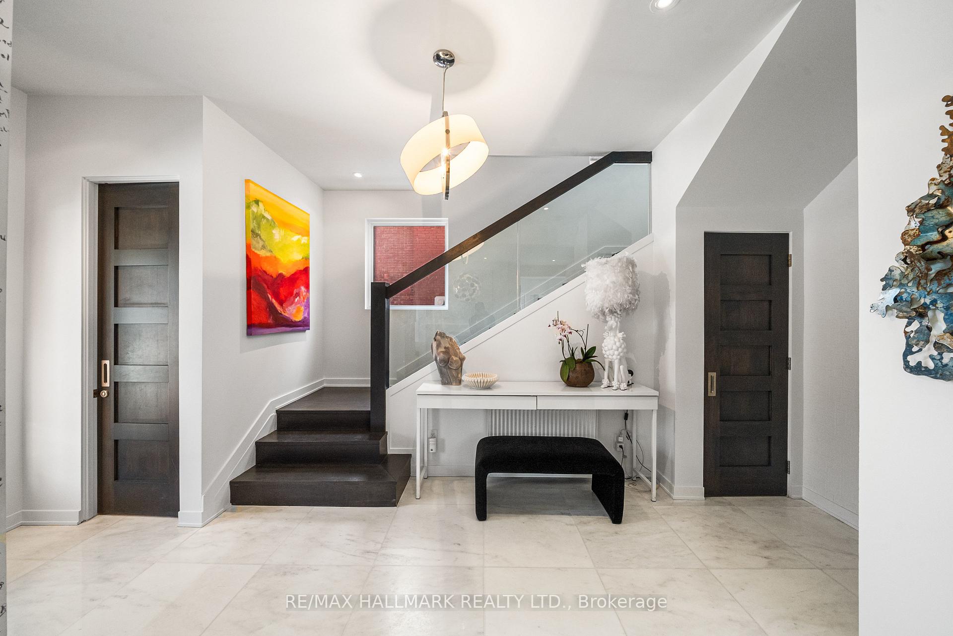 26 Lytton Boulevard