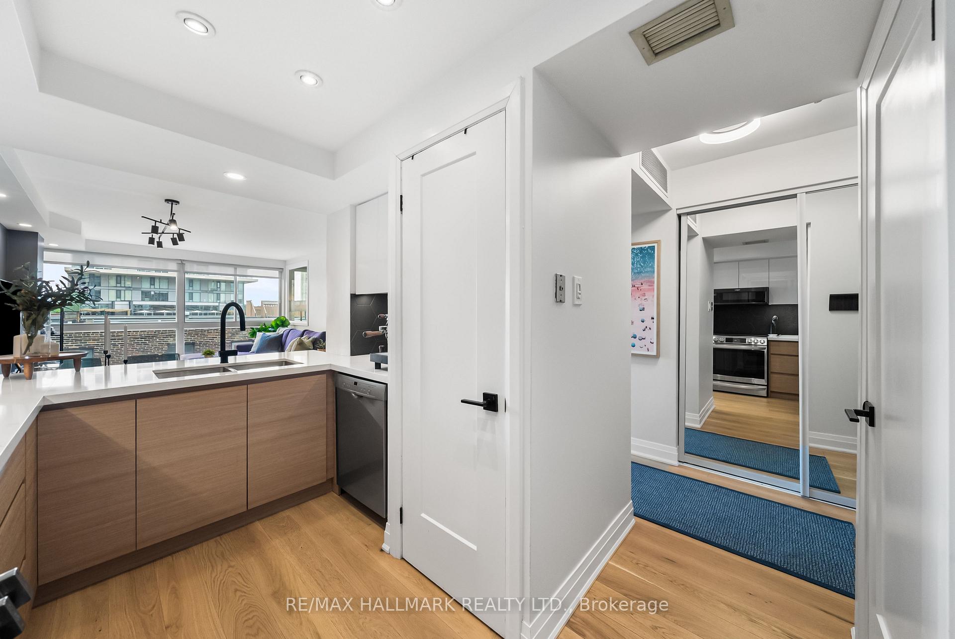 7 Broadway Avenue 506
