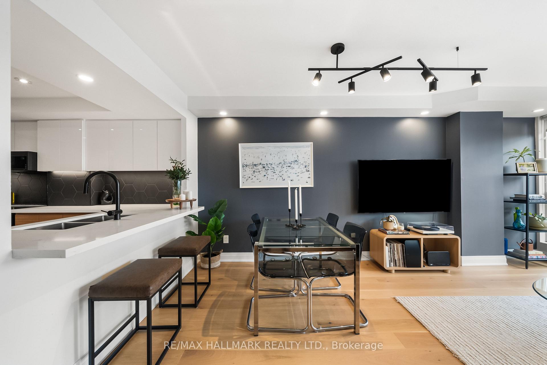 7 Broadway Avenue 506