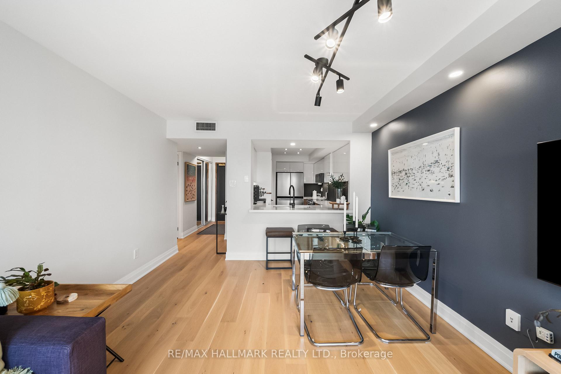 7 Broadway Avenue 506