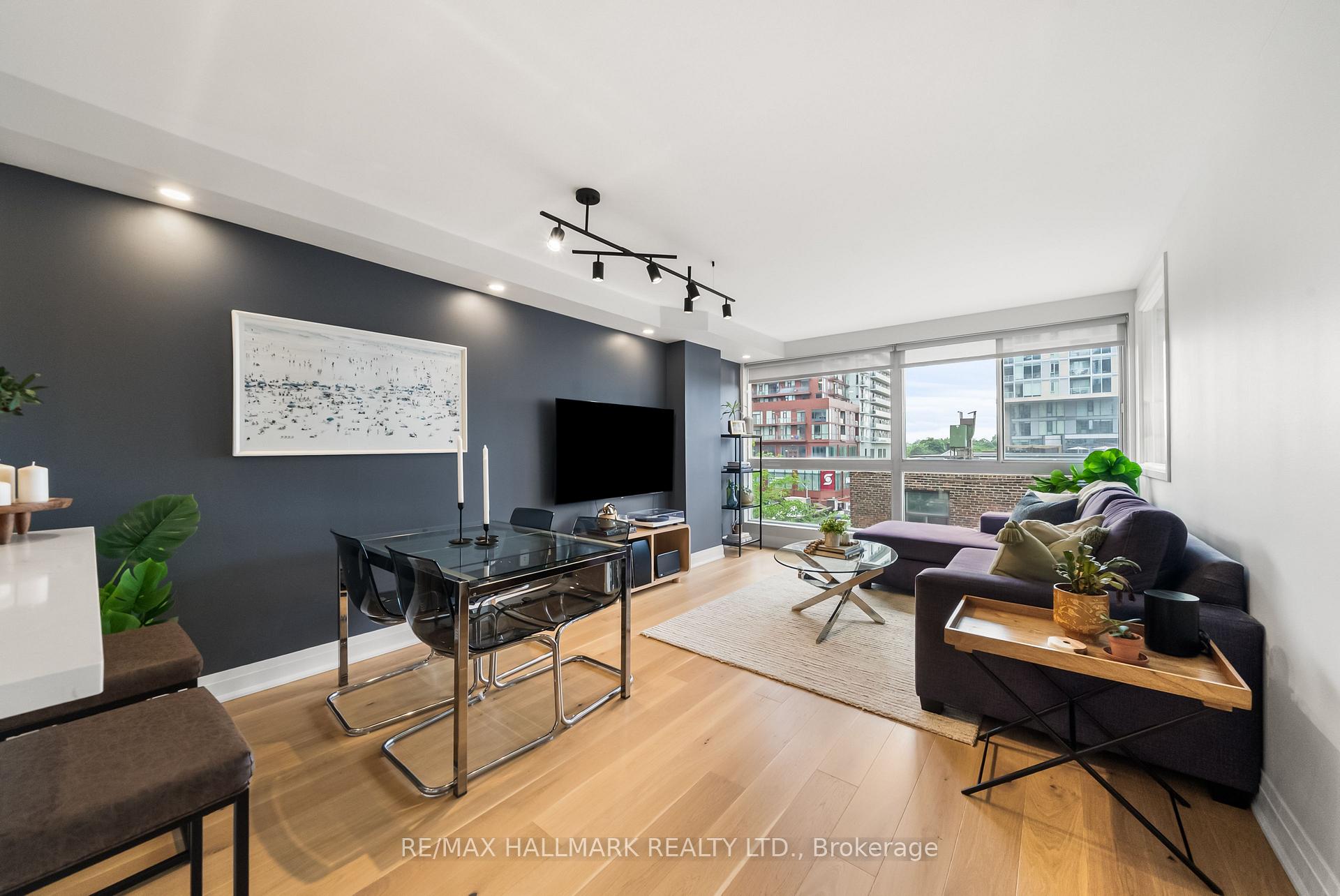 7 Broadway Avenue 506