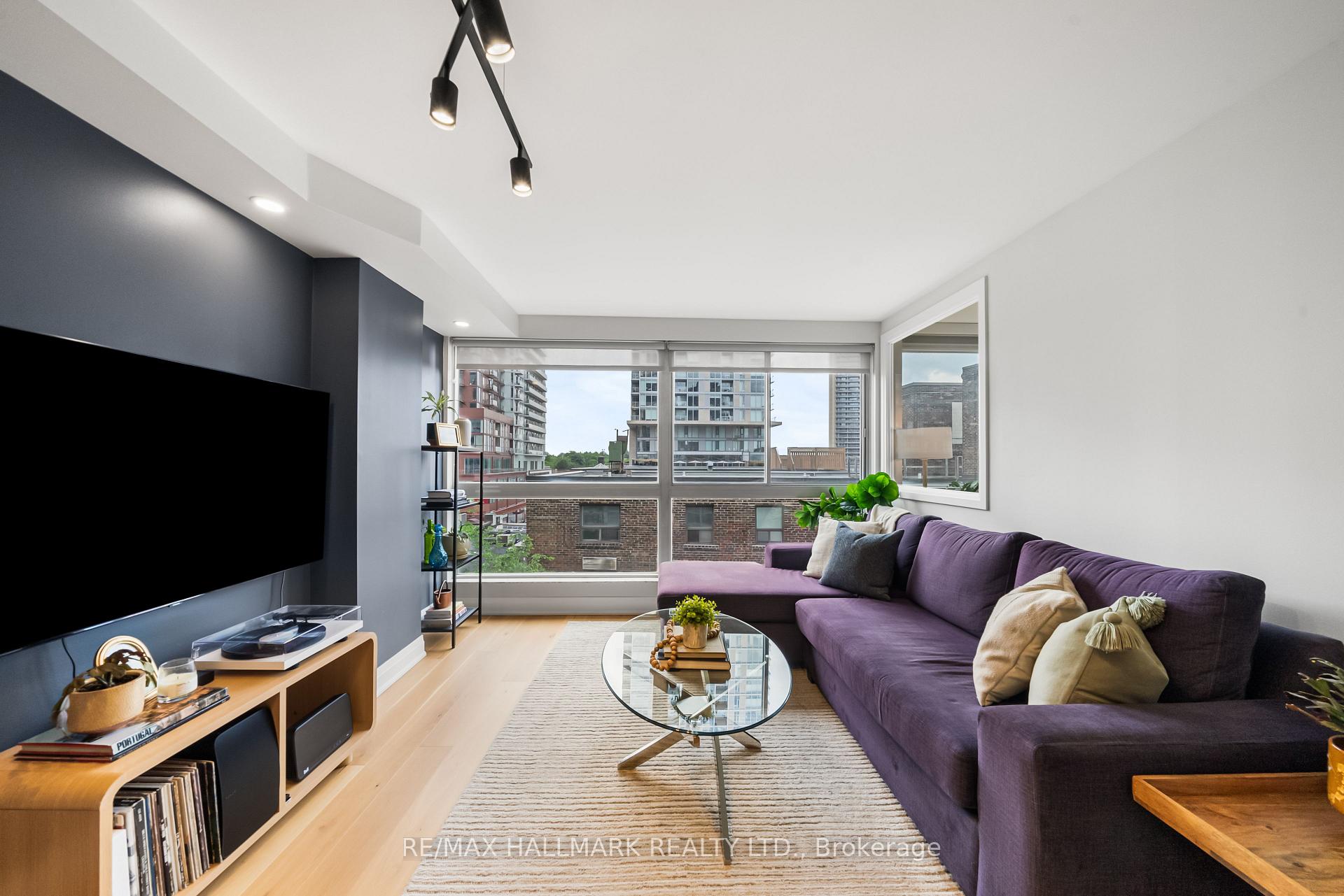 7 Broadway Avenue 506