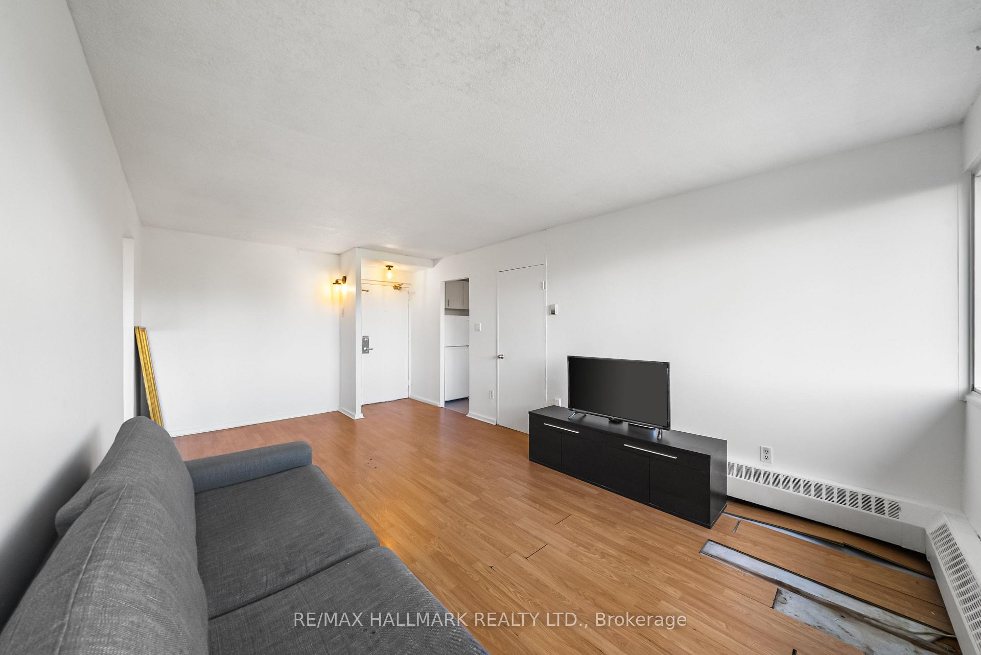 725 Don Mills Road 304, Toronto Unit: 304