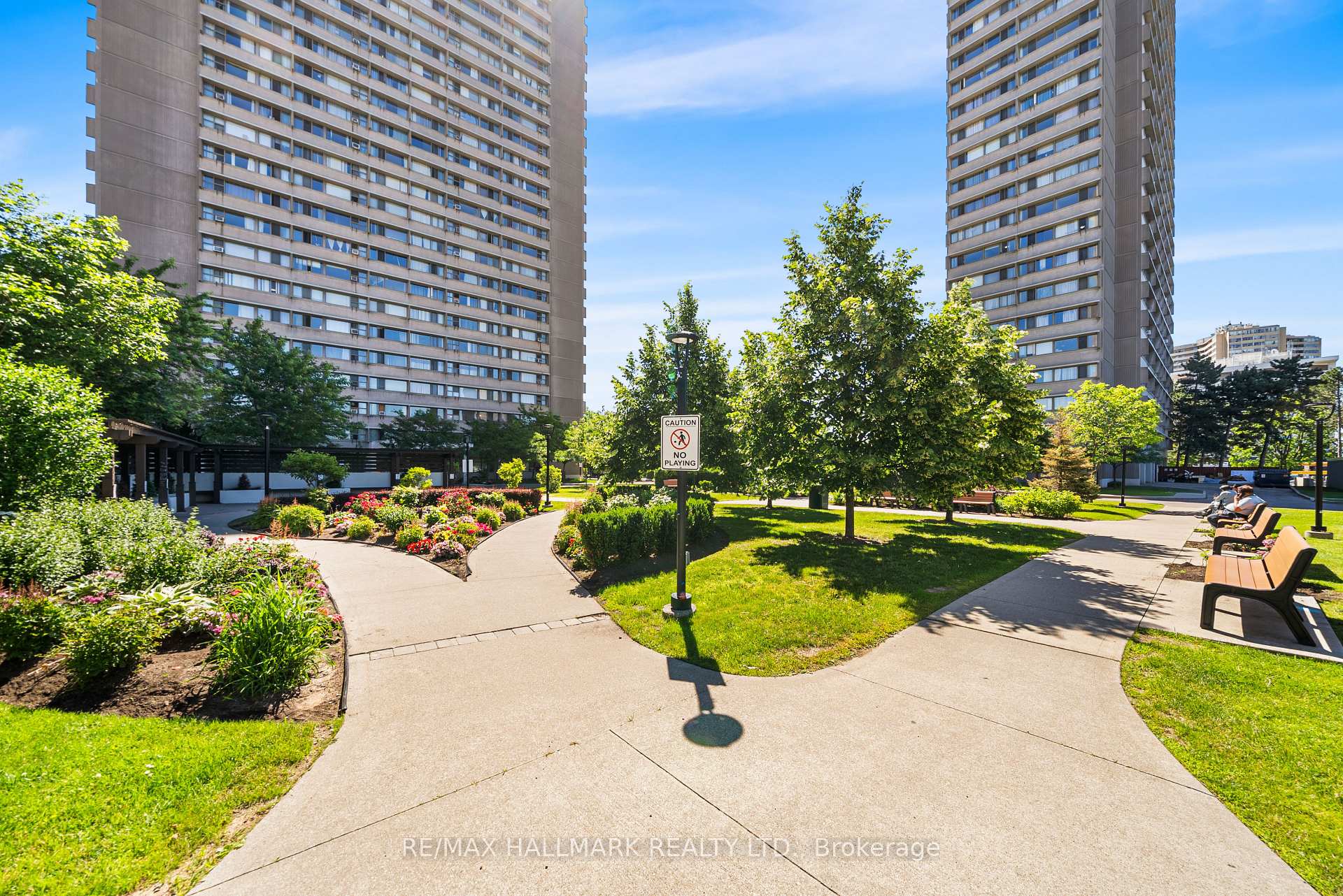 725 Don Mills Road 304, Toronto Unit: 304