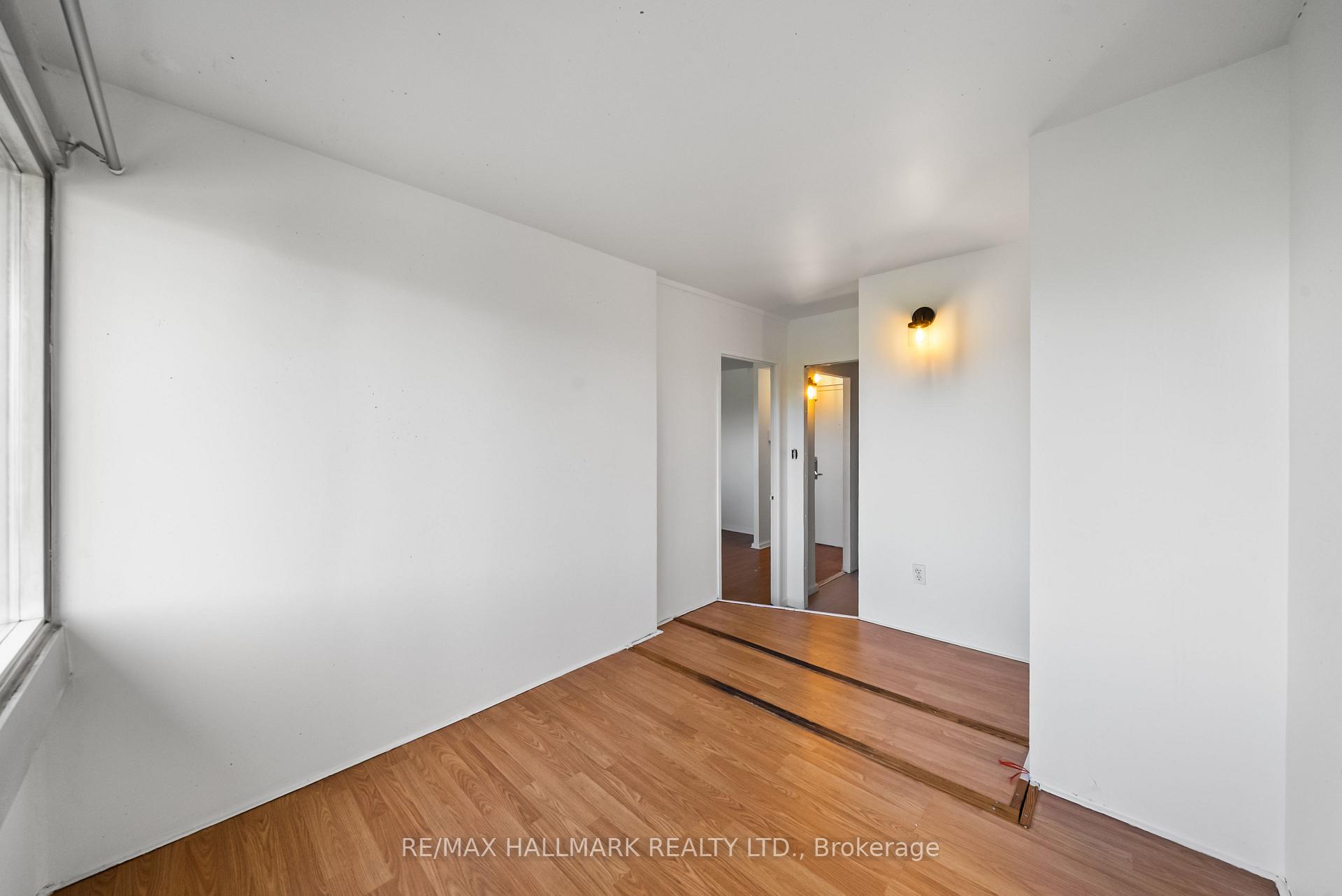 725 Don Mills Road 304, Toronto Unit: 304