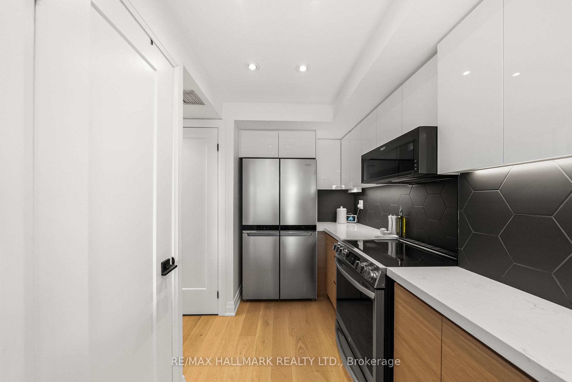 7 Broadway Avenue 506, Toronto Unit: 506