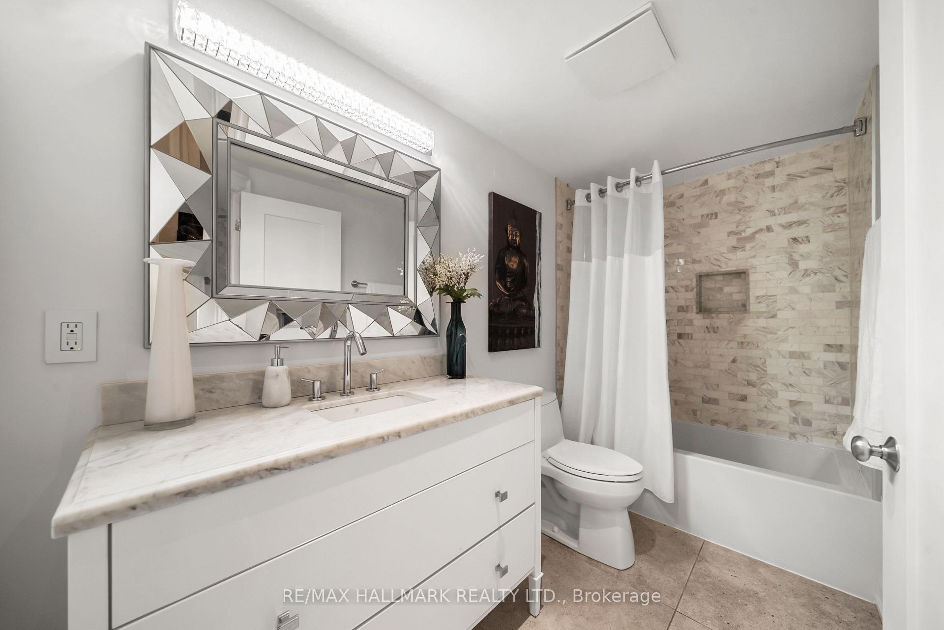 214 Divadale Drive, Toronto