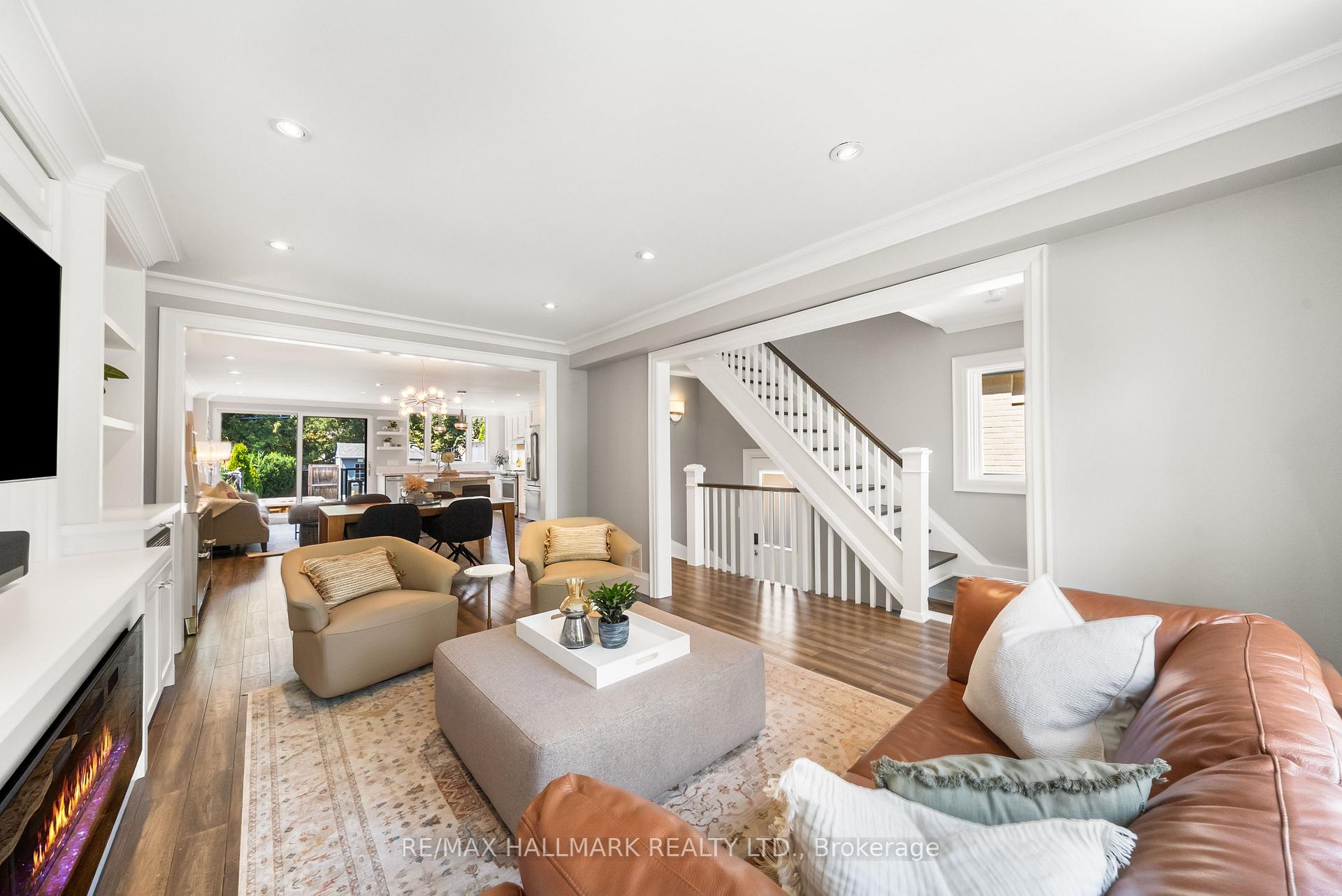 214 Divadale Drive, Toronto