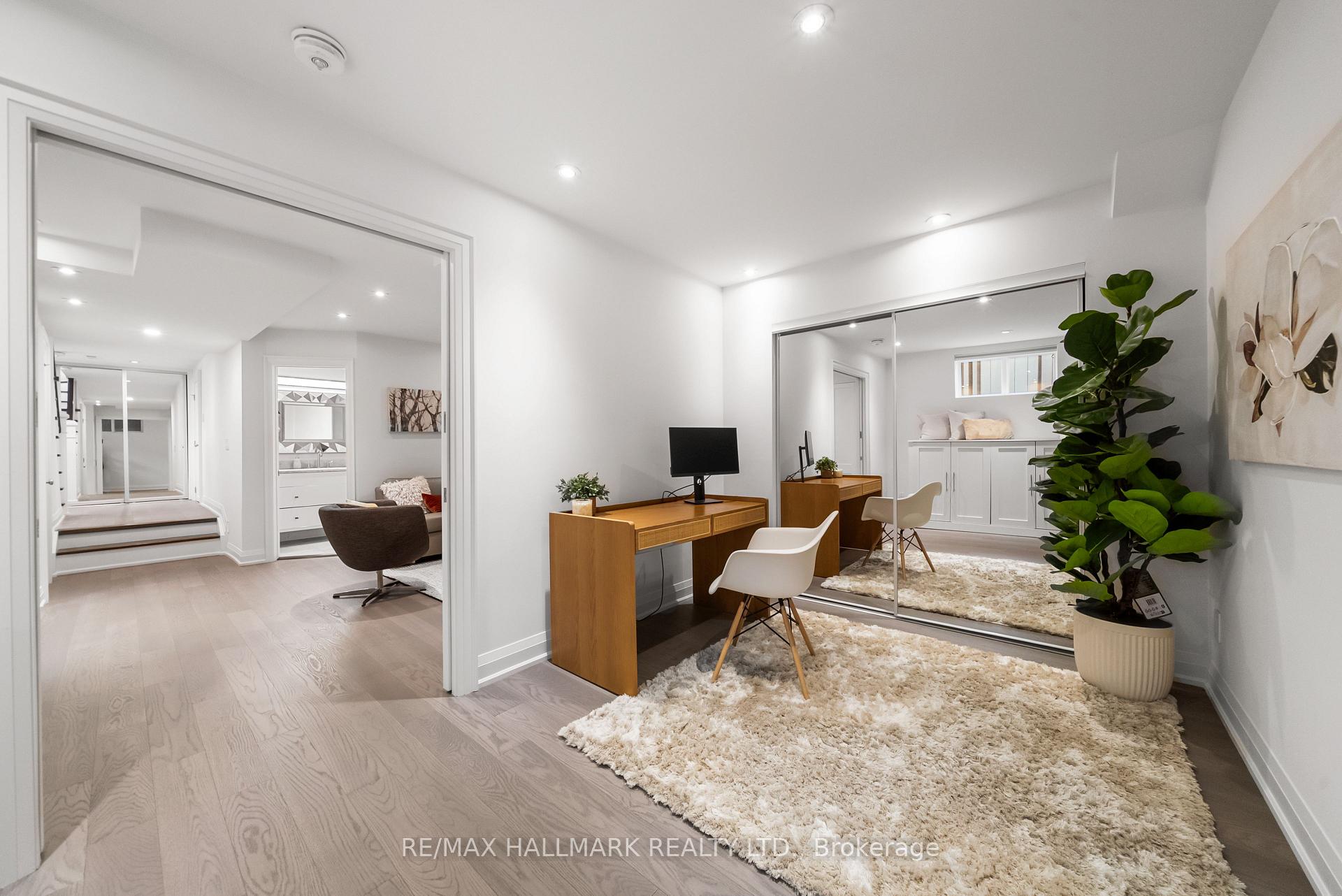 214 Divadale Drive, Toronto