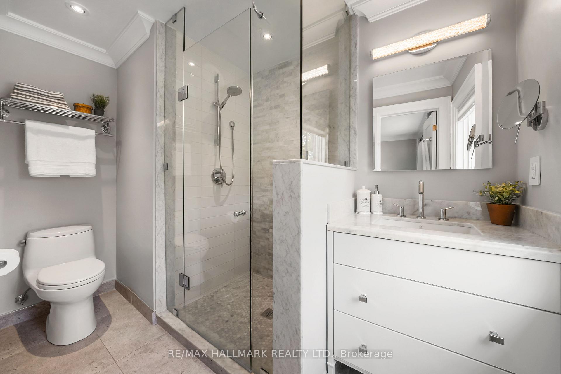 214 Divadale Drive, Toronto