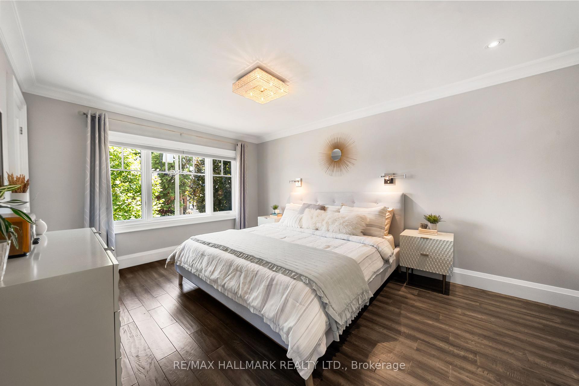 214 Divadale Drive, Toronto