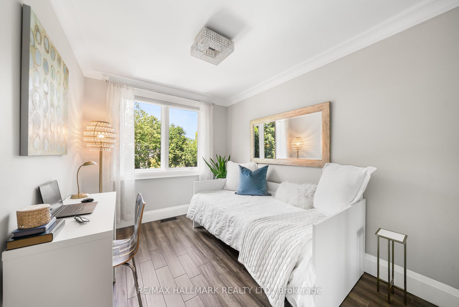 214 Divadale Drive, Toronto