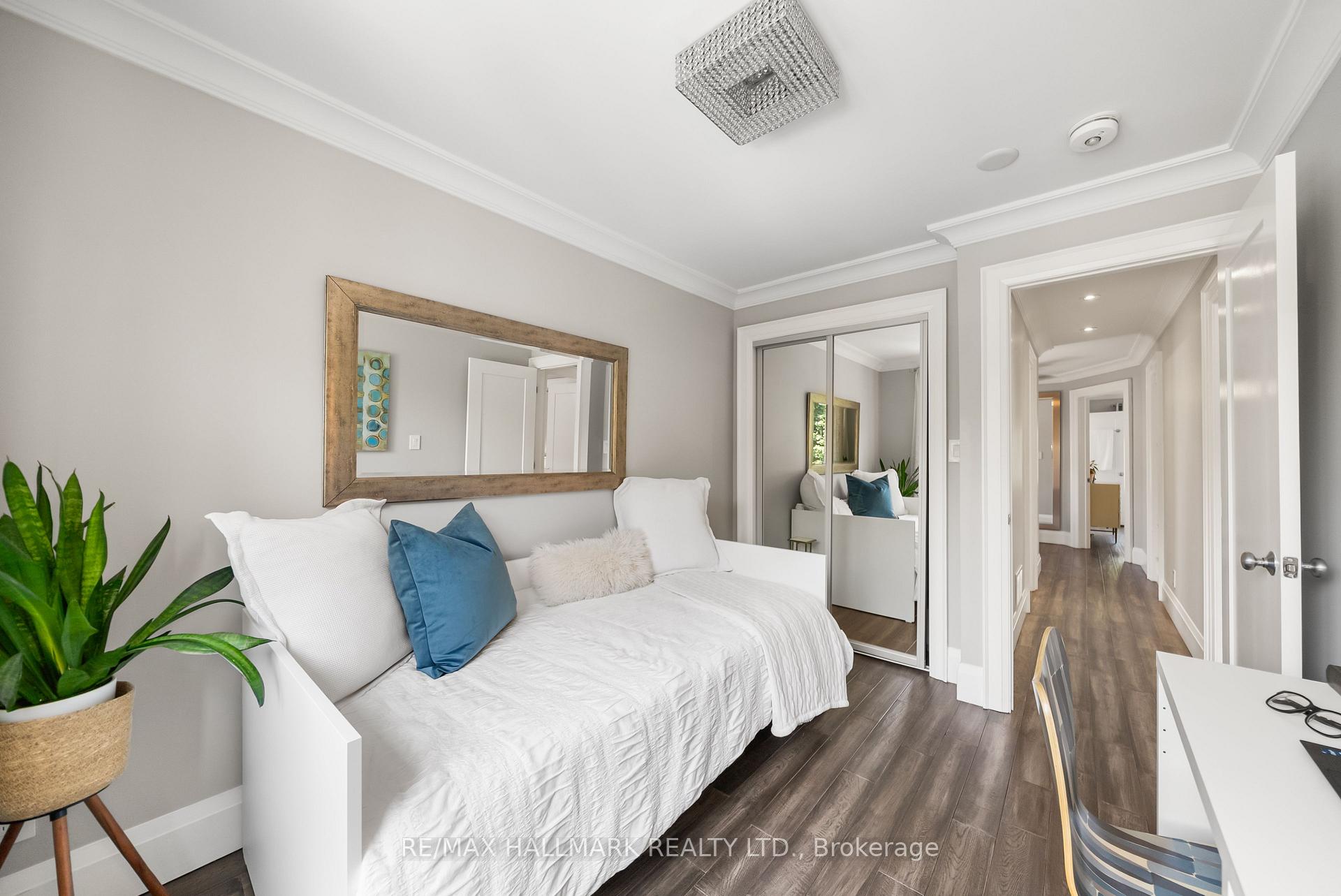 214 Divadale Drive, Toronto