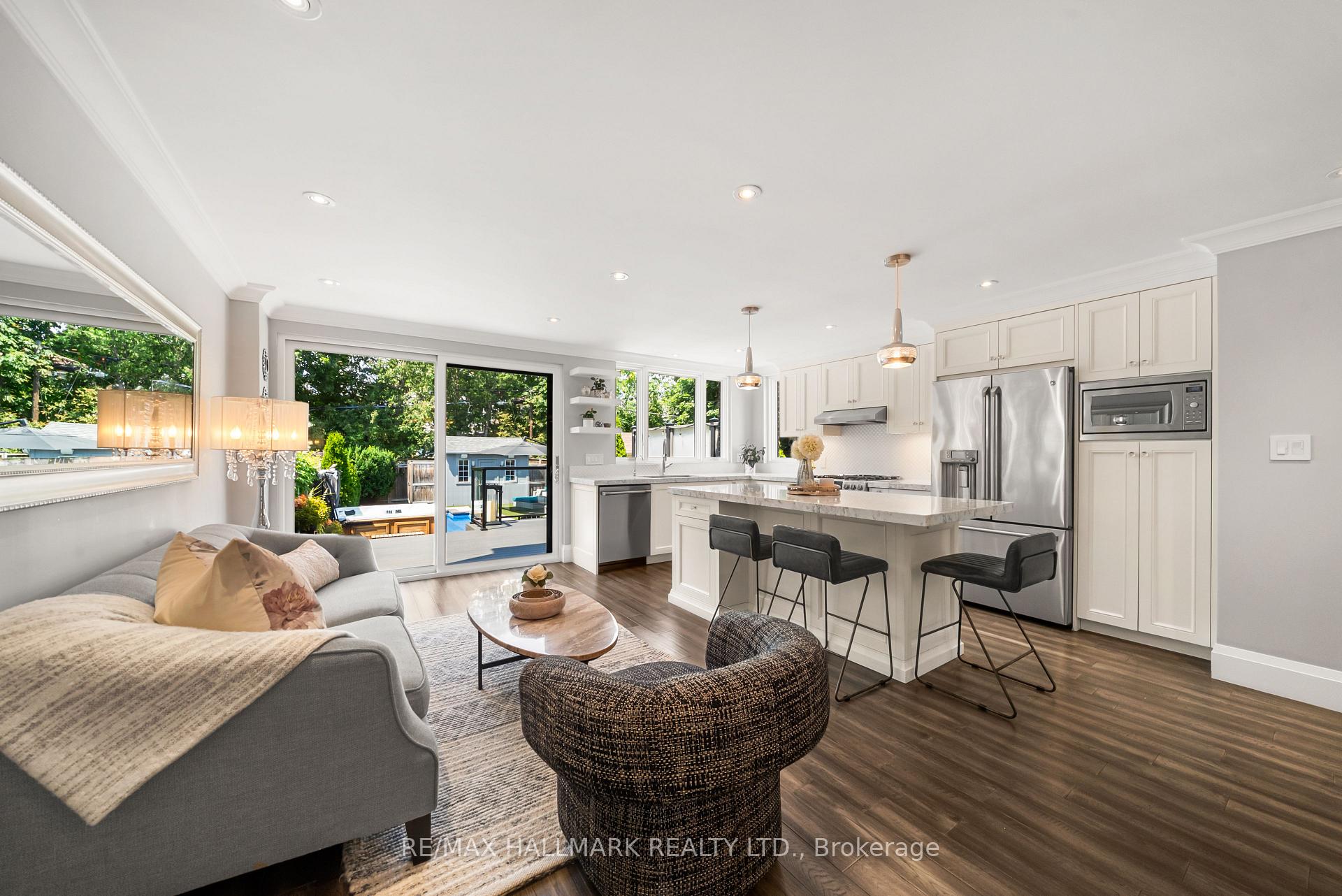 214 Divadale Drive, Toronto