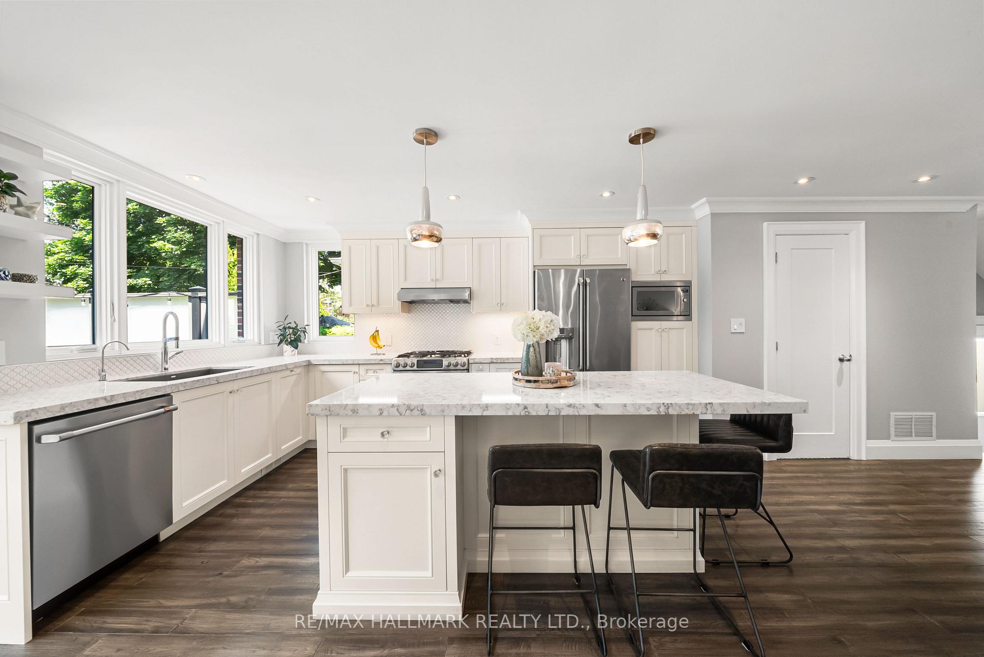 214 Divadale Drive, Toronto