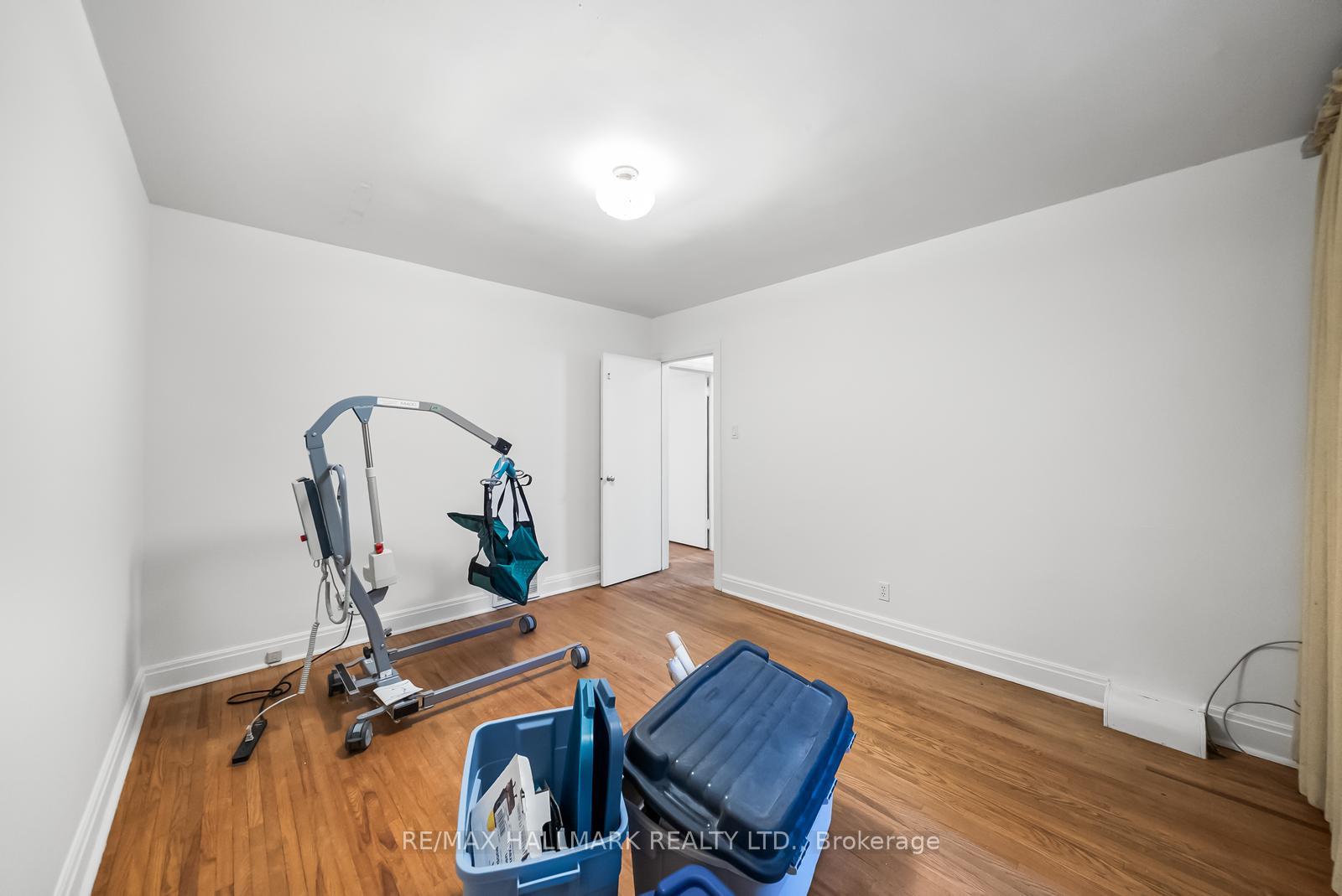 344 Spring Garden Avenue, Toronto