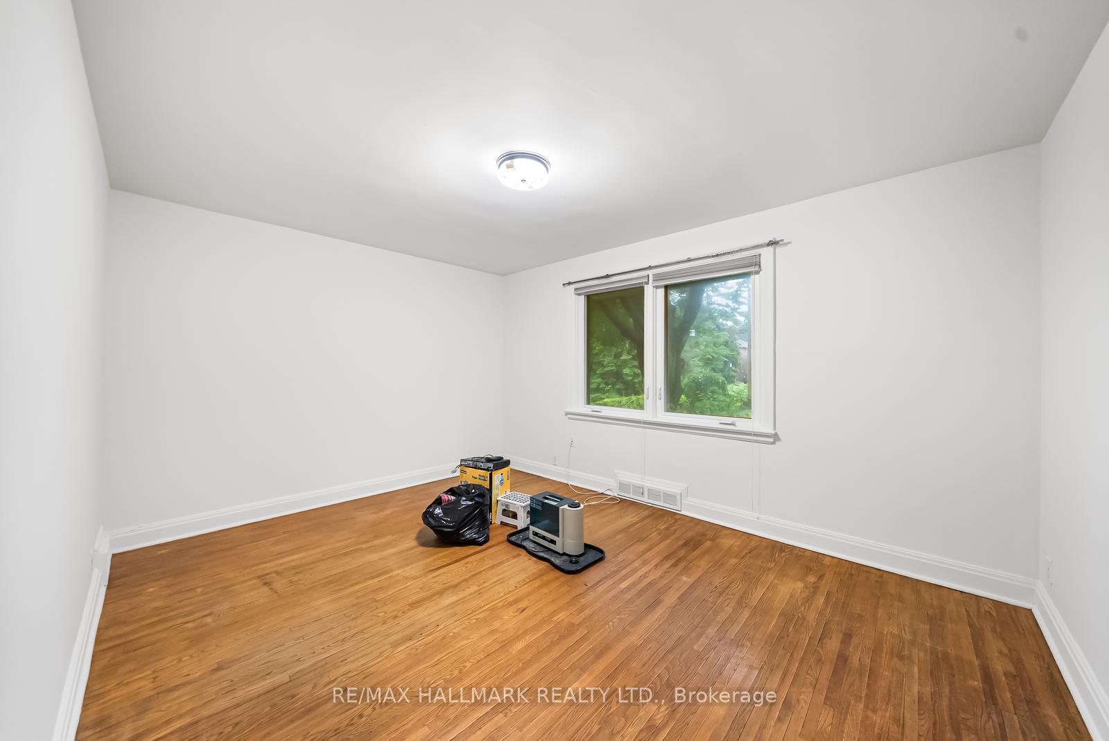 344 Spring Garden Avenue, Toronto