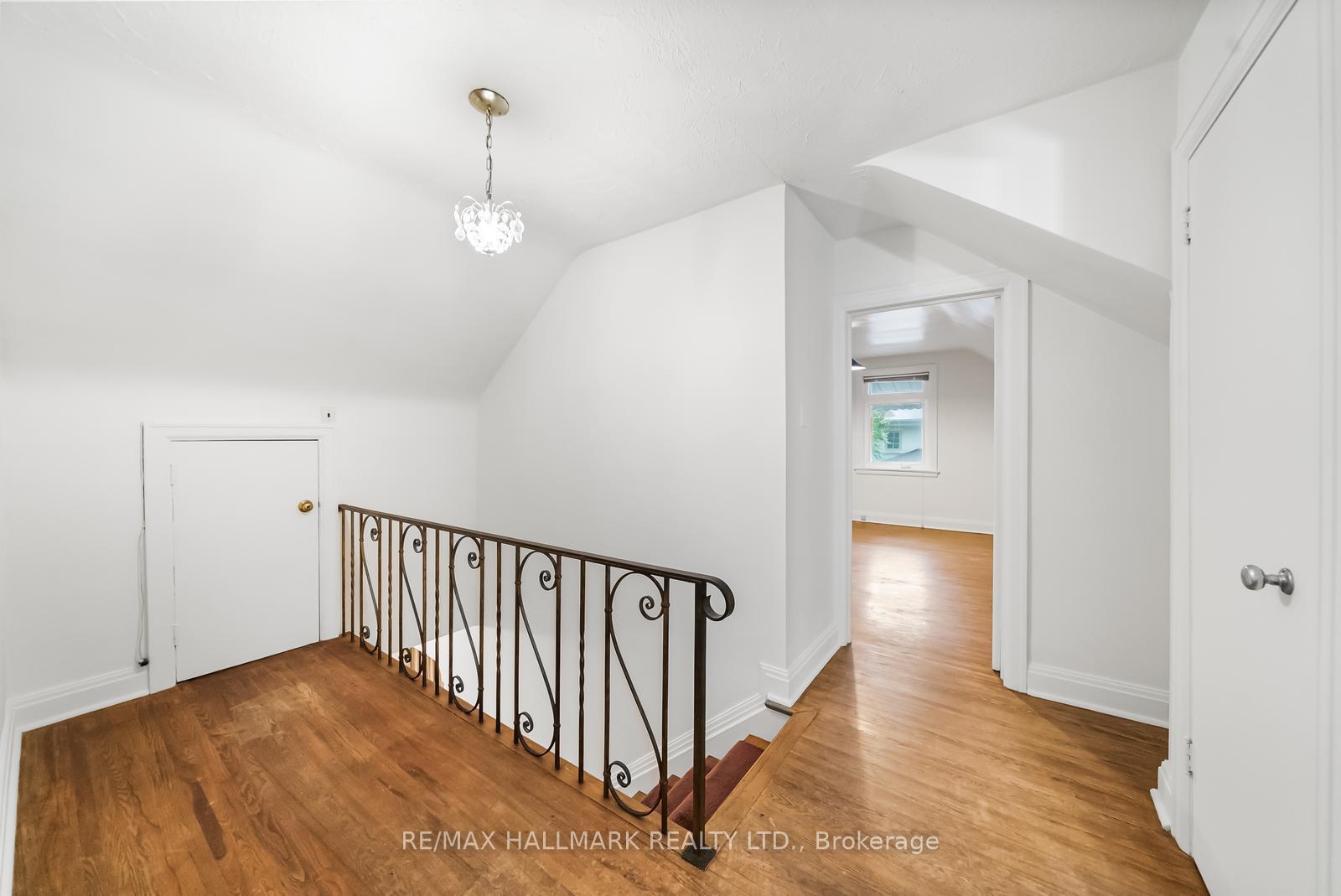 344 Spring Garden Avenue, Toronto
