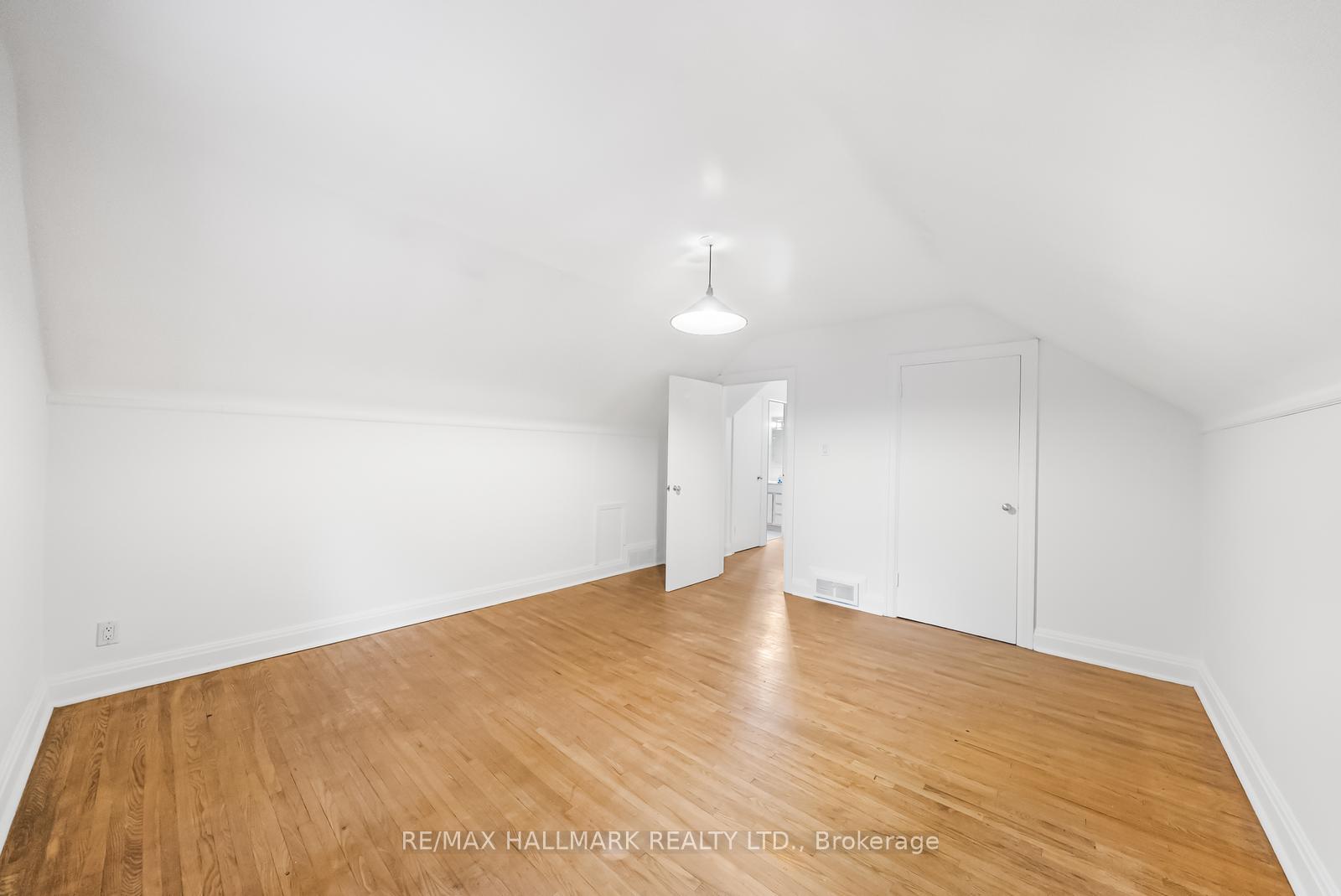 344 Spring Garden Avenue, Toronto