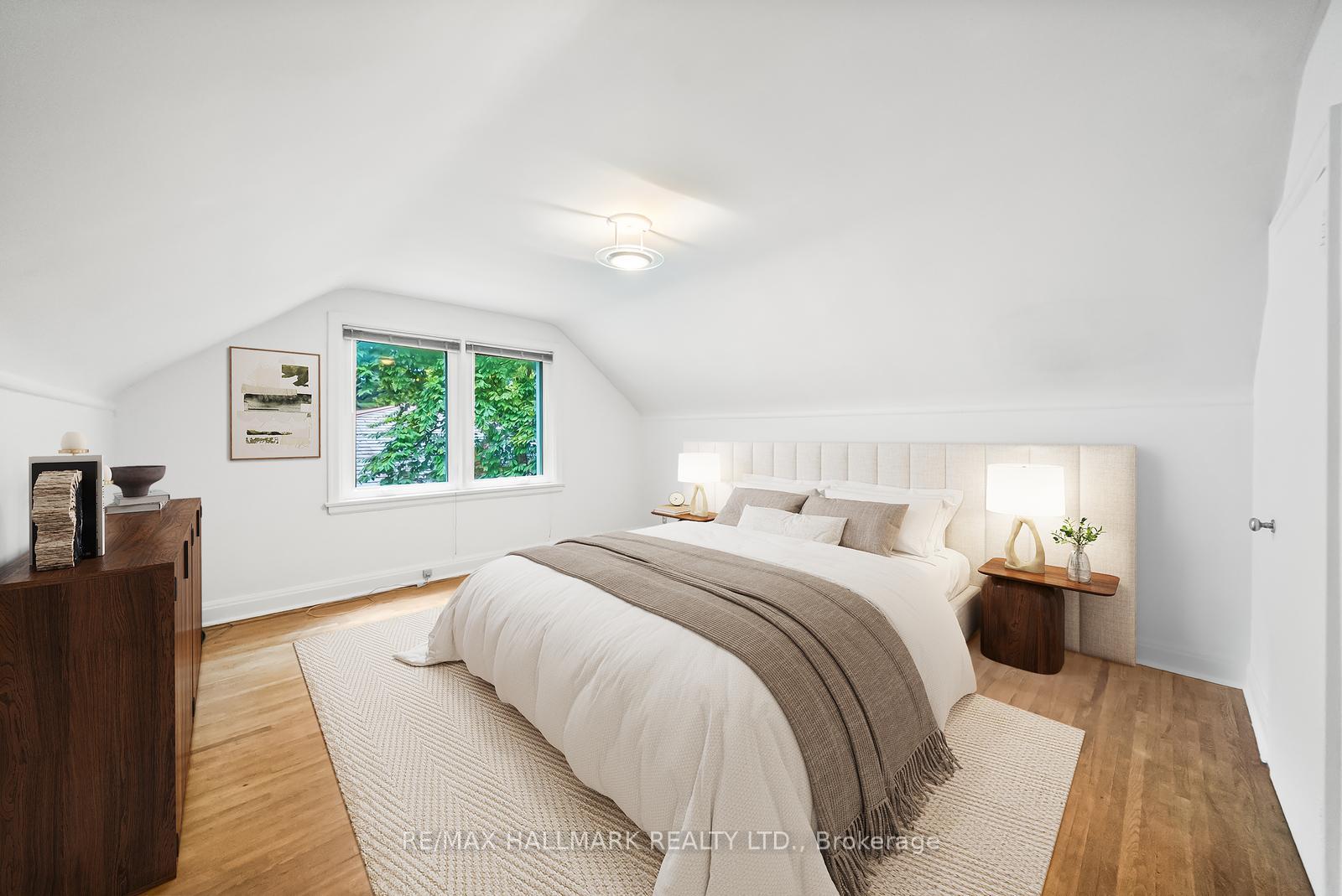 344 Spring Garden Avenue, Toronto