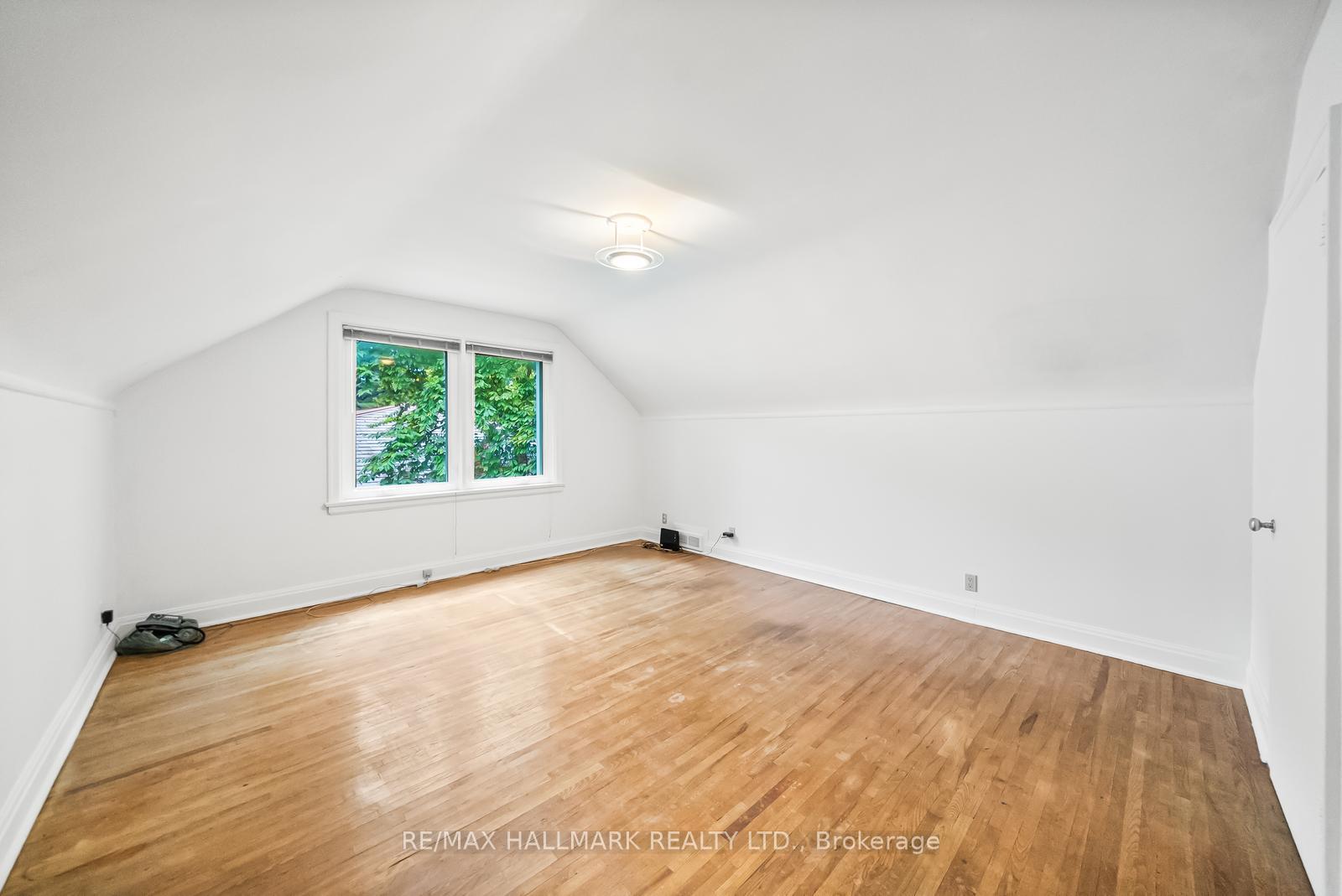 344 Spring Garden Avenue, Toronto