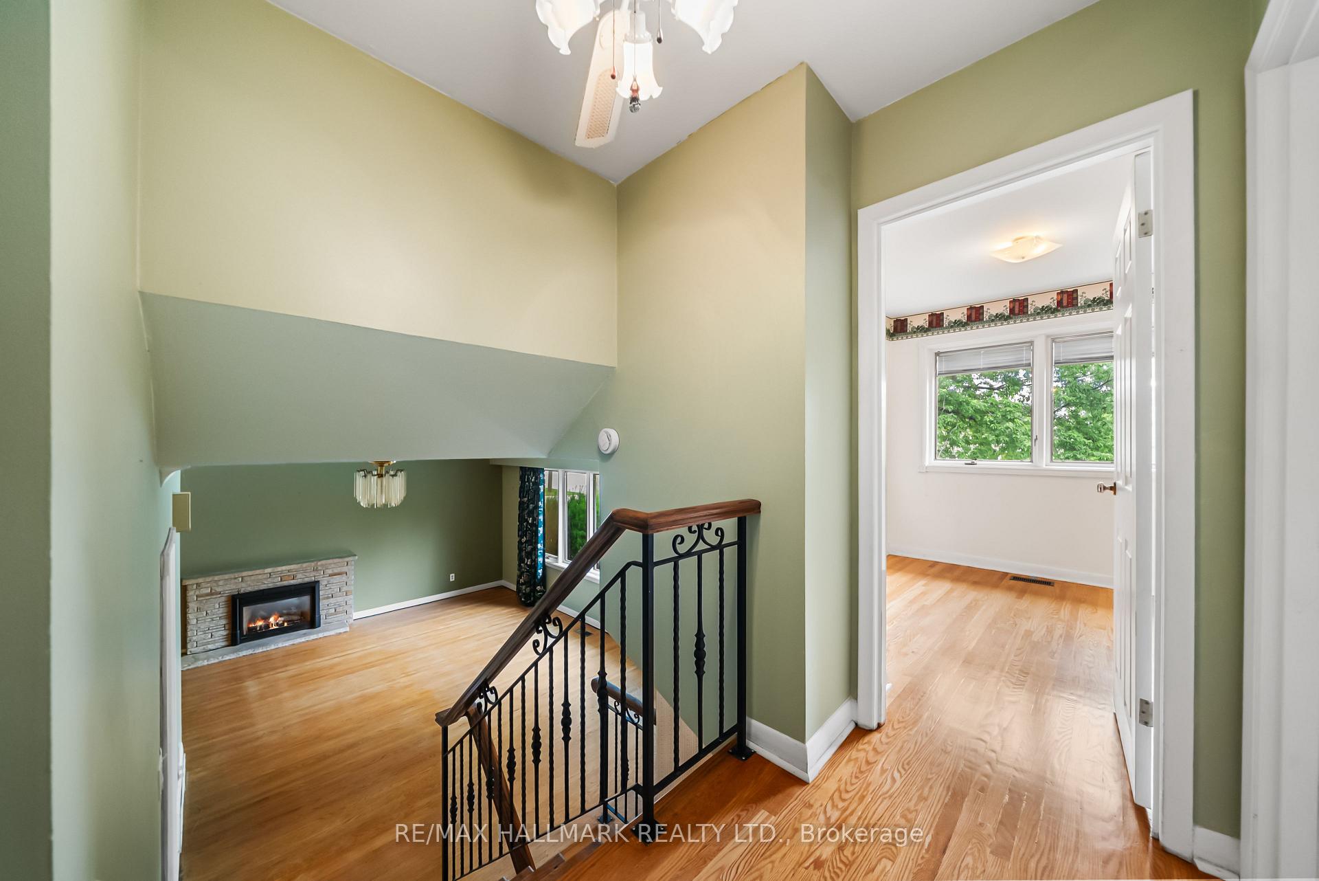 17 Greenyards Drive, Toronto