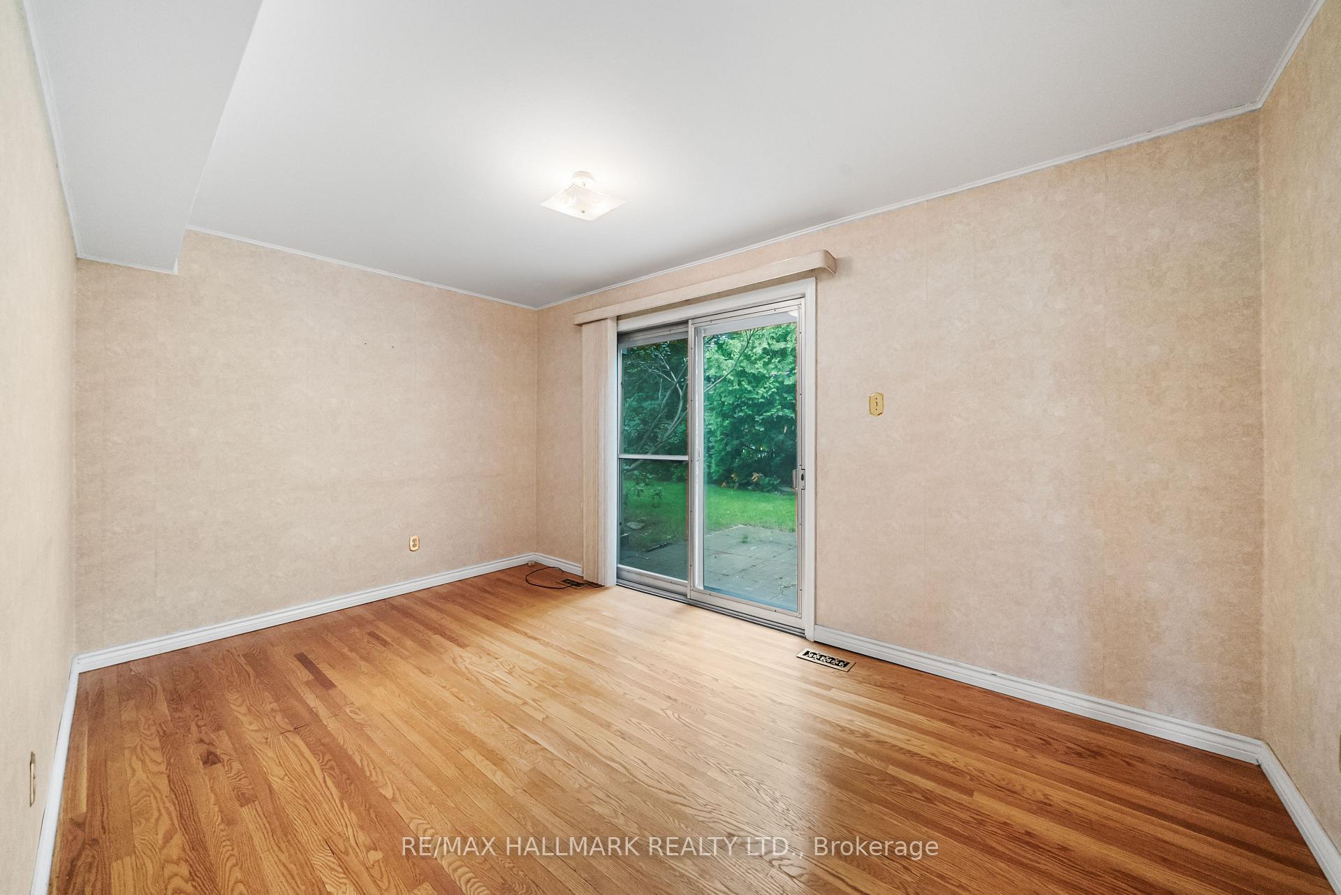 17 Greenyards Drive, Toronto
