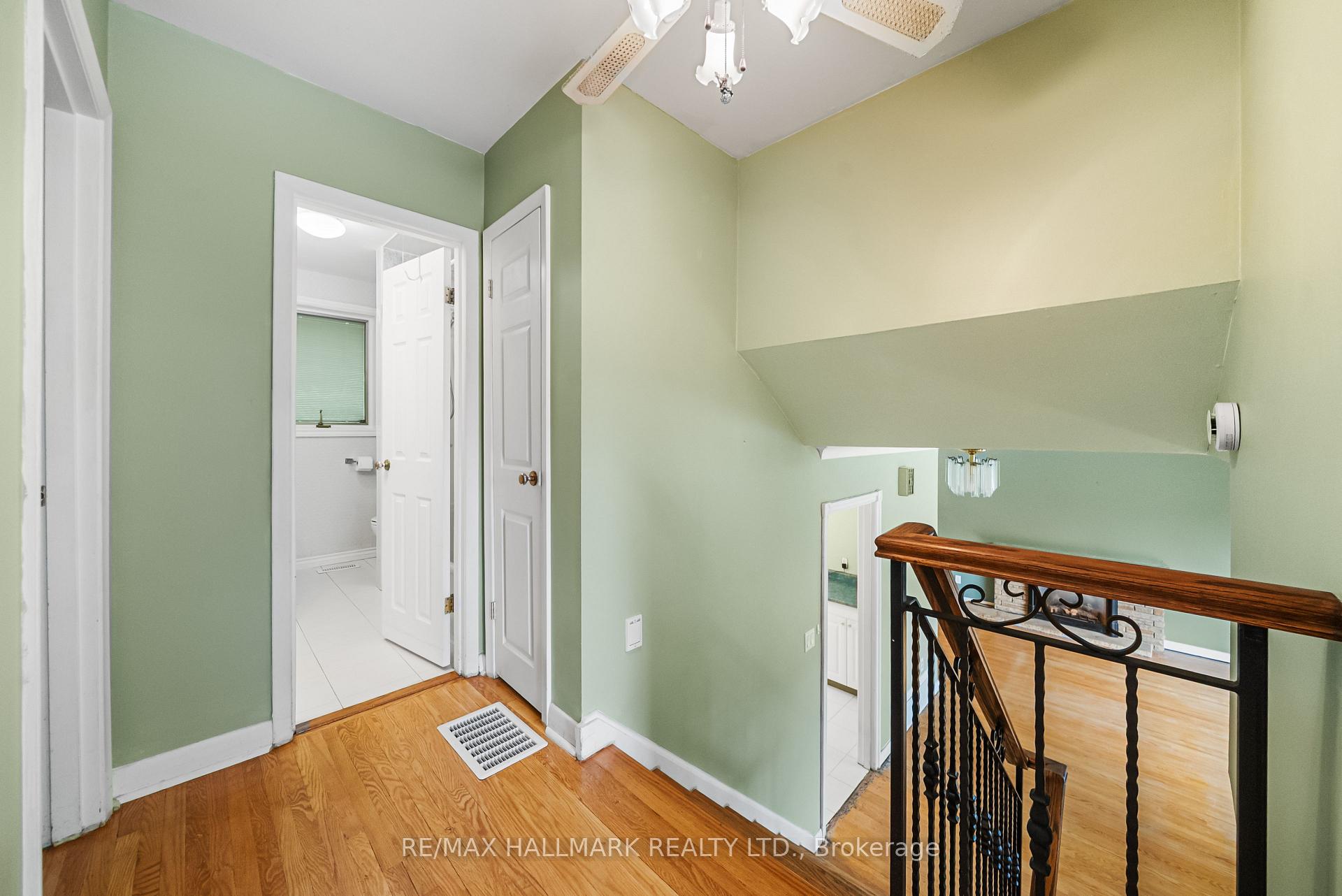 17 Greenyards Drive, Toronto