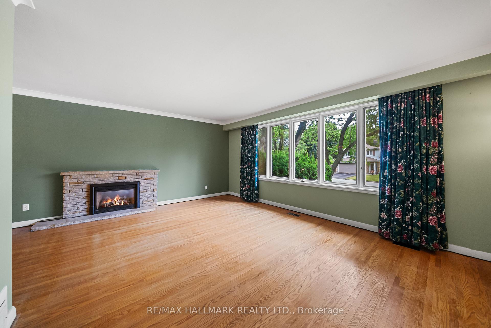 17 Greenyards Drive, Toronto